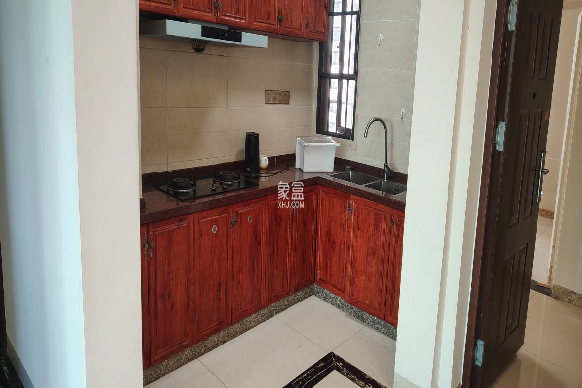 新城吾悦广场 3室2厅1卫 2700.0元/月 新城吾悦广场 3室2厅1卫 2700.0元/月室内图