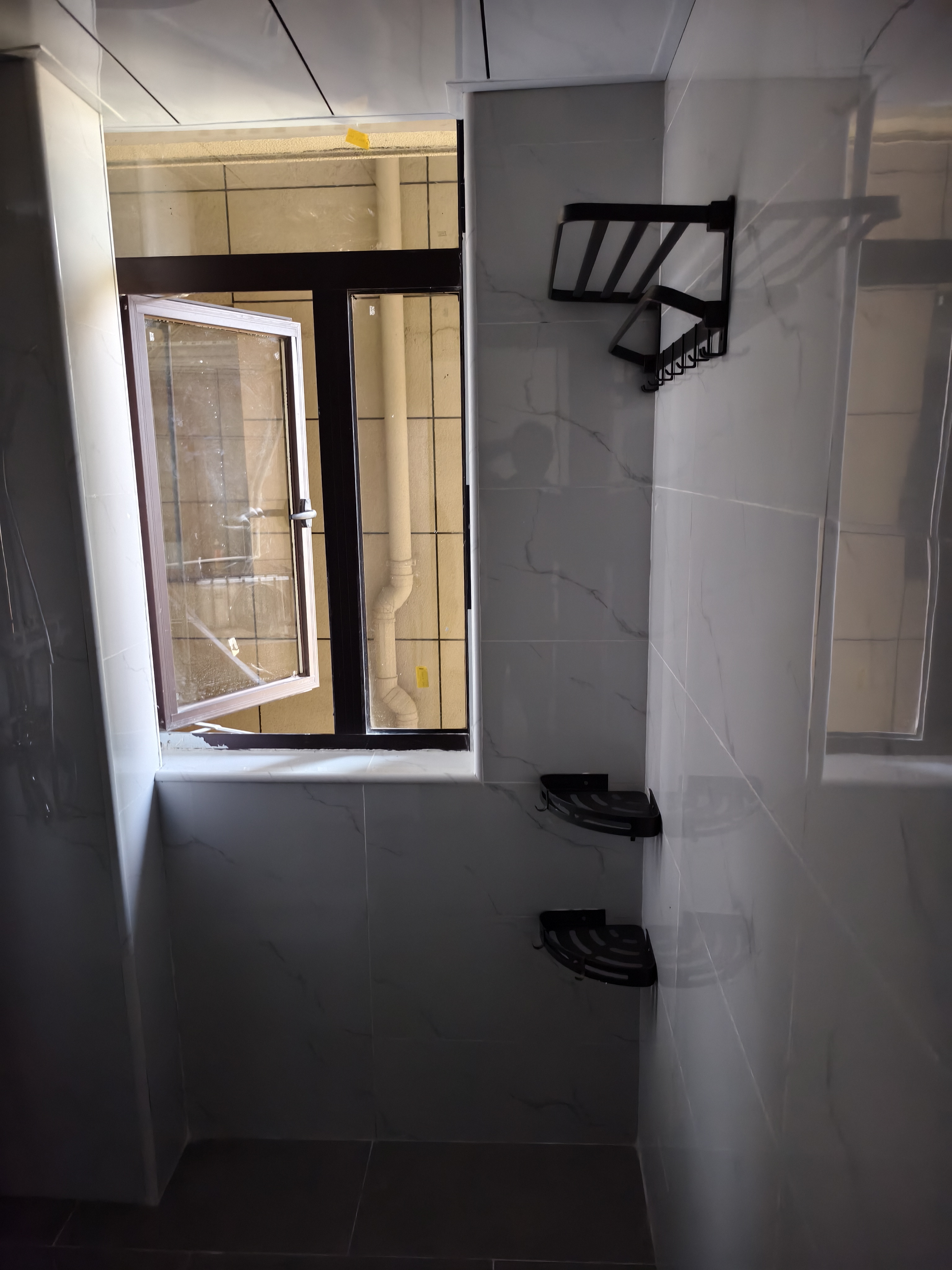 北建理想城 5室2厅2卫 2300.0元/月 北建理想城 5室2厅2卫 2300.0元/月室内图