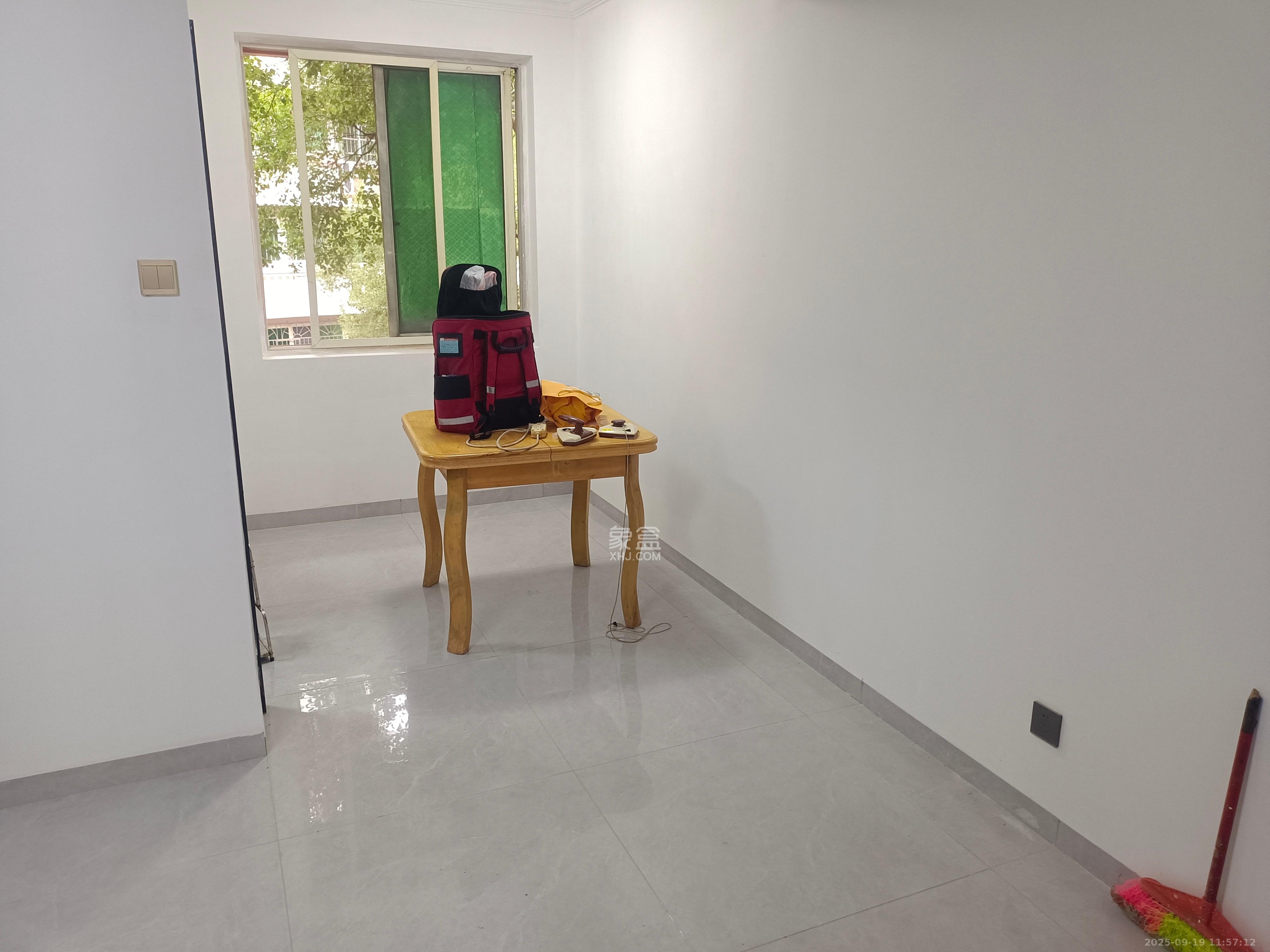 广厦新苑  2室1厅1卫    2000.0元/月室内图