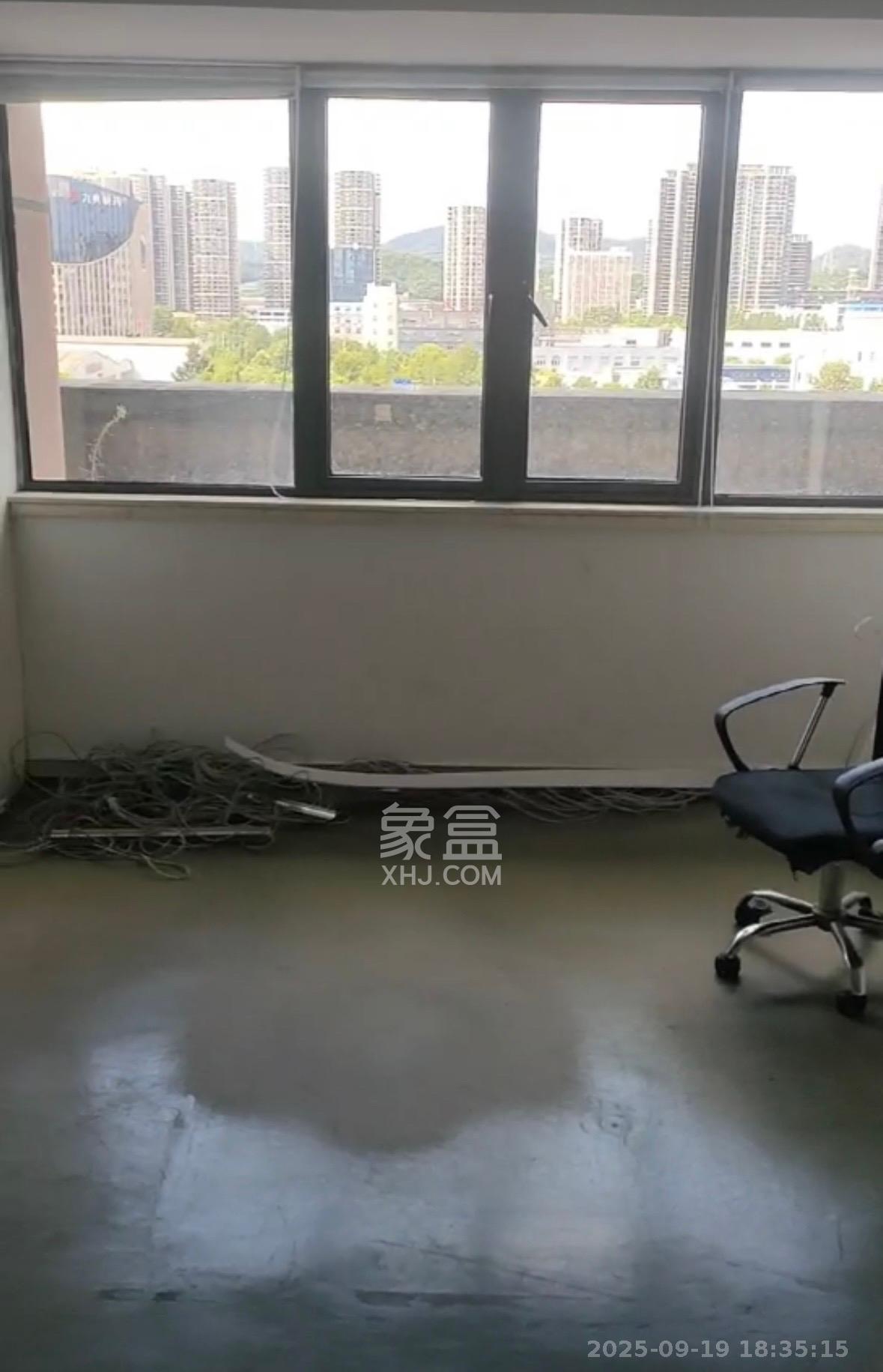 雅阁国际  1室0厅0卫    3000.0元/月室内图