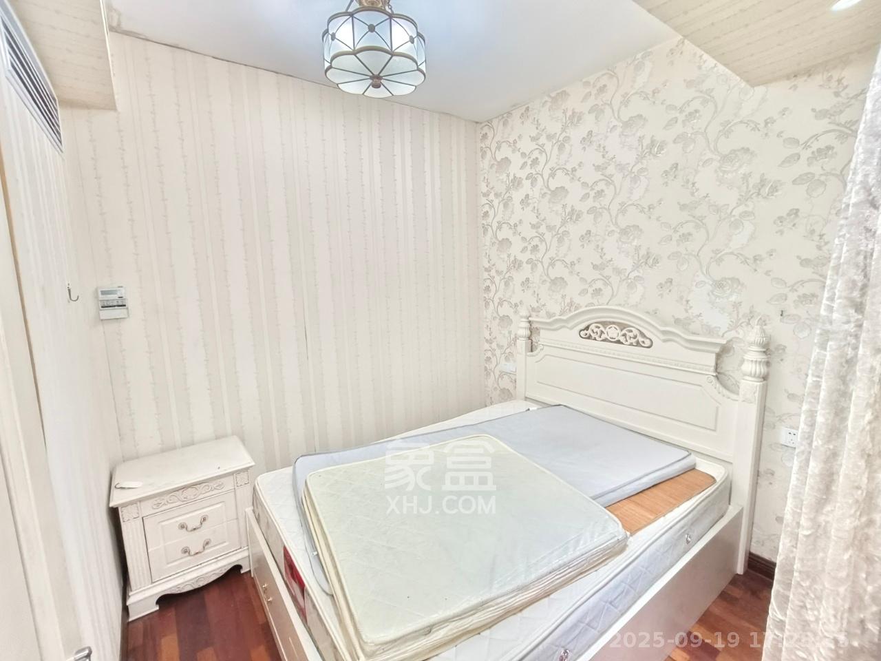 湘江世纪城临江苑 1室2厅2卫 4000.0元/月 湘江世纪城临江苑 1室2厅2卫 4000.0元/月室内图