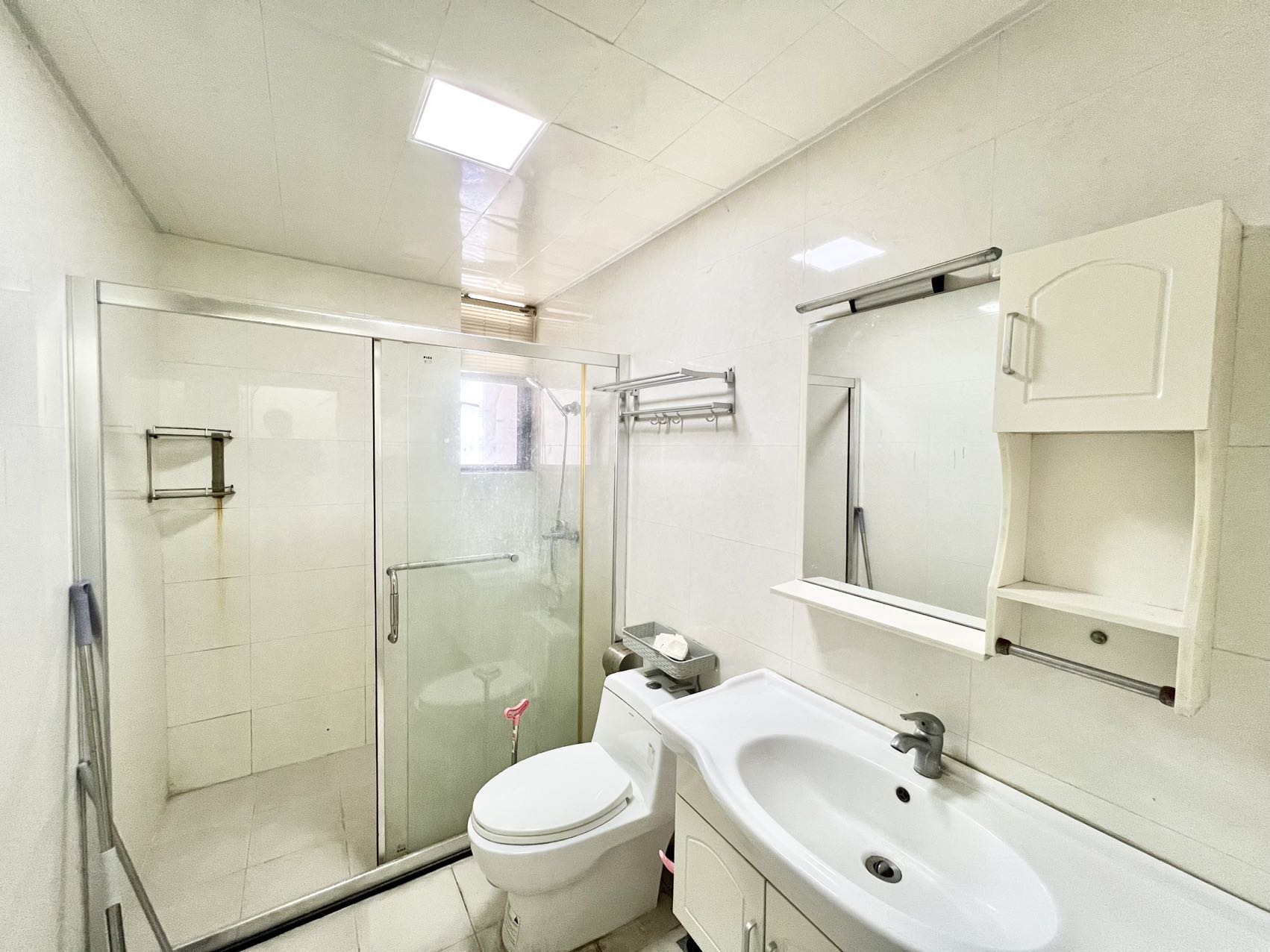 文博府A区 3室2厅2卫 2400.0元/月 文博府A区 3室2厅2卫 2400.0元/月室内图