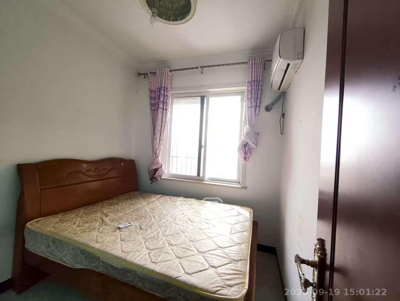 领东汇 4室2厅2卫 2400.0元/月 领东汇 4室2厅2卫 2400.0元/月室内图