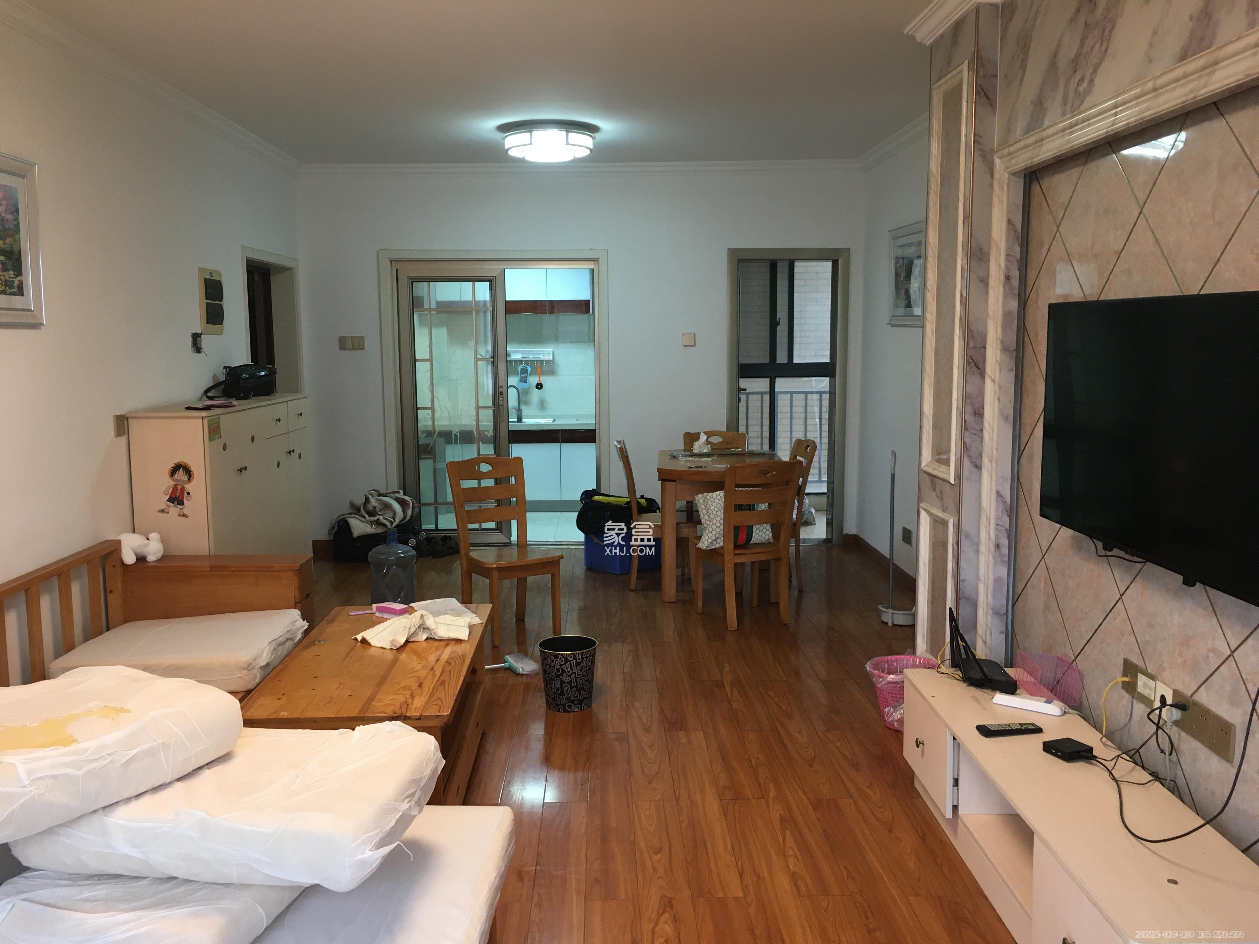 鑫远御文台一期 3室2厅1卫 2500.0元/月 鑫远御文台一期 3室2厅1卫 2500.0元/月室内图