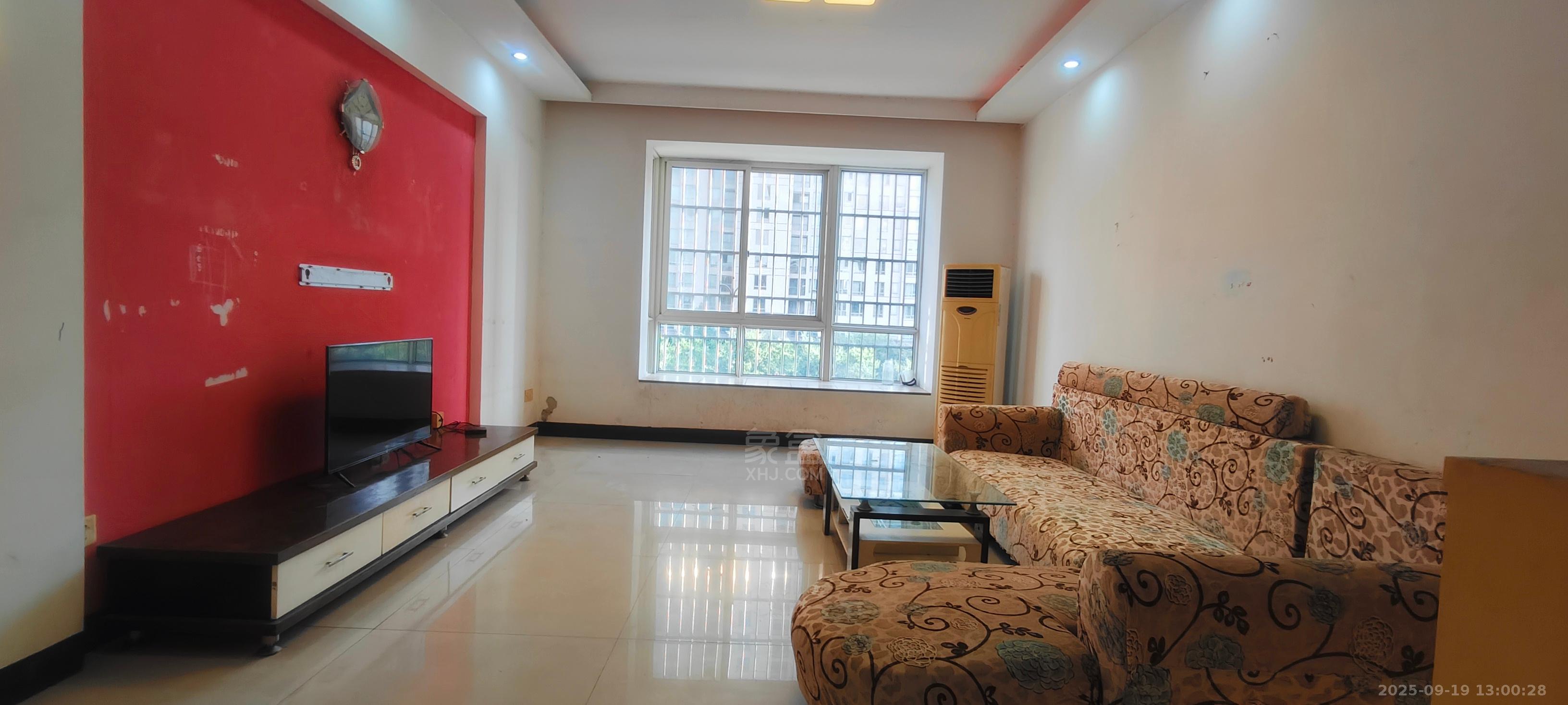 珠江丽园 3室2厅1卫 1500.0元/月 珠江丽园 3室2厅1卫 1500.0元/月室内图