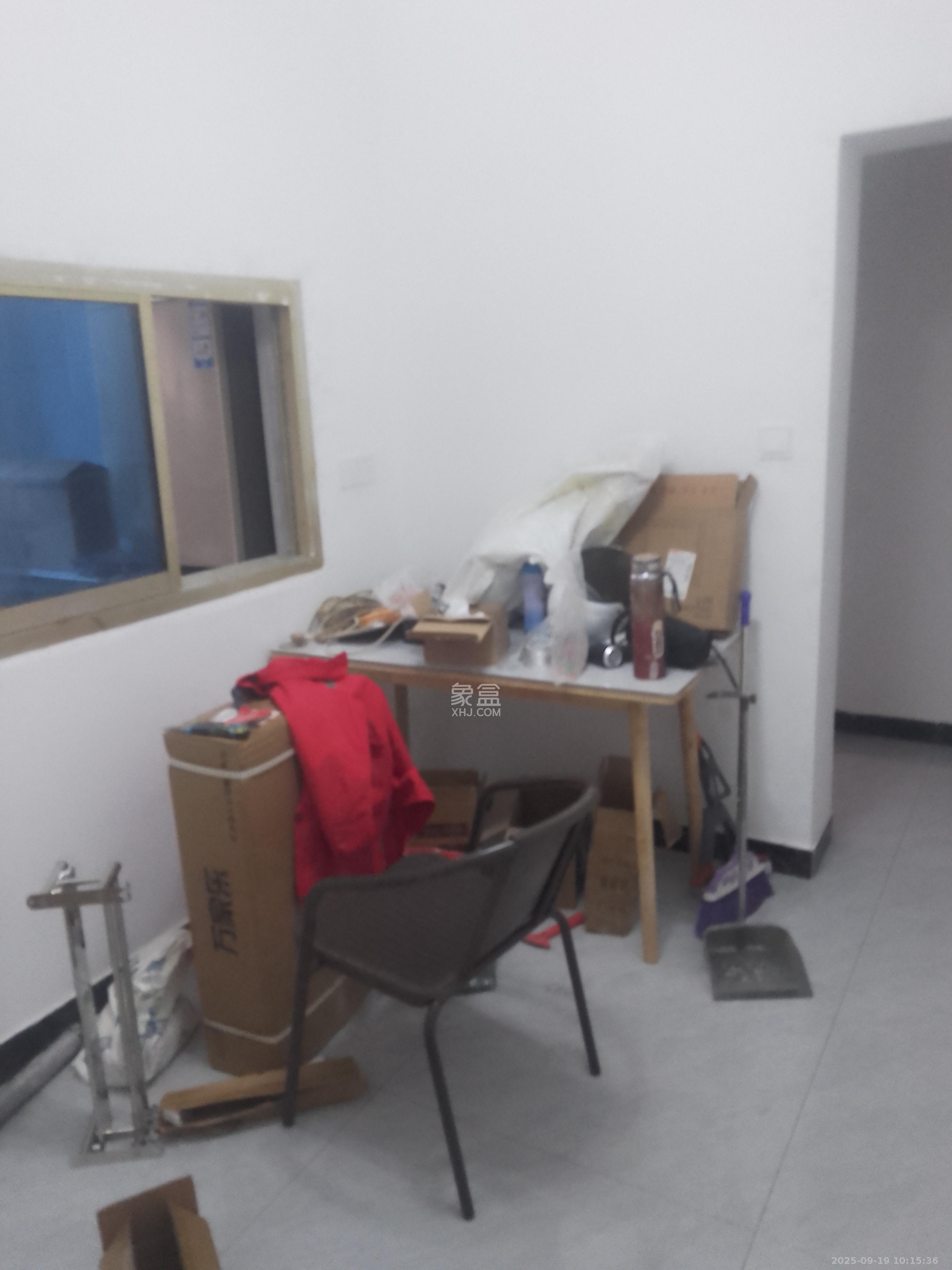 东瓜山一村  2室1厅1卫    2000.0元/月