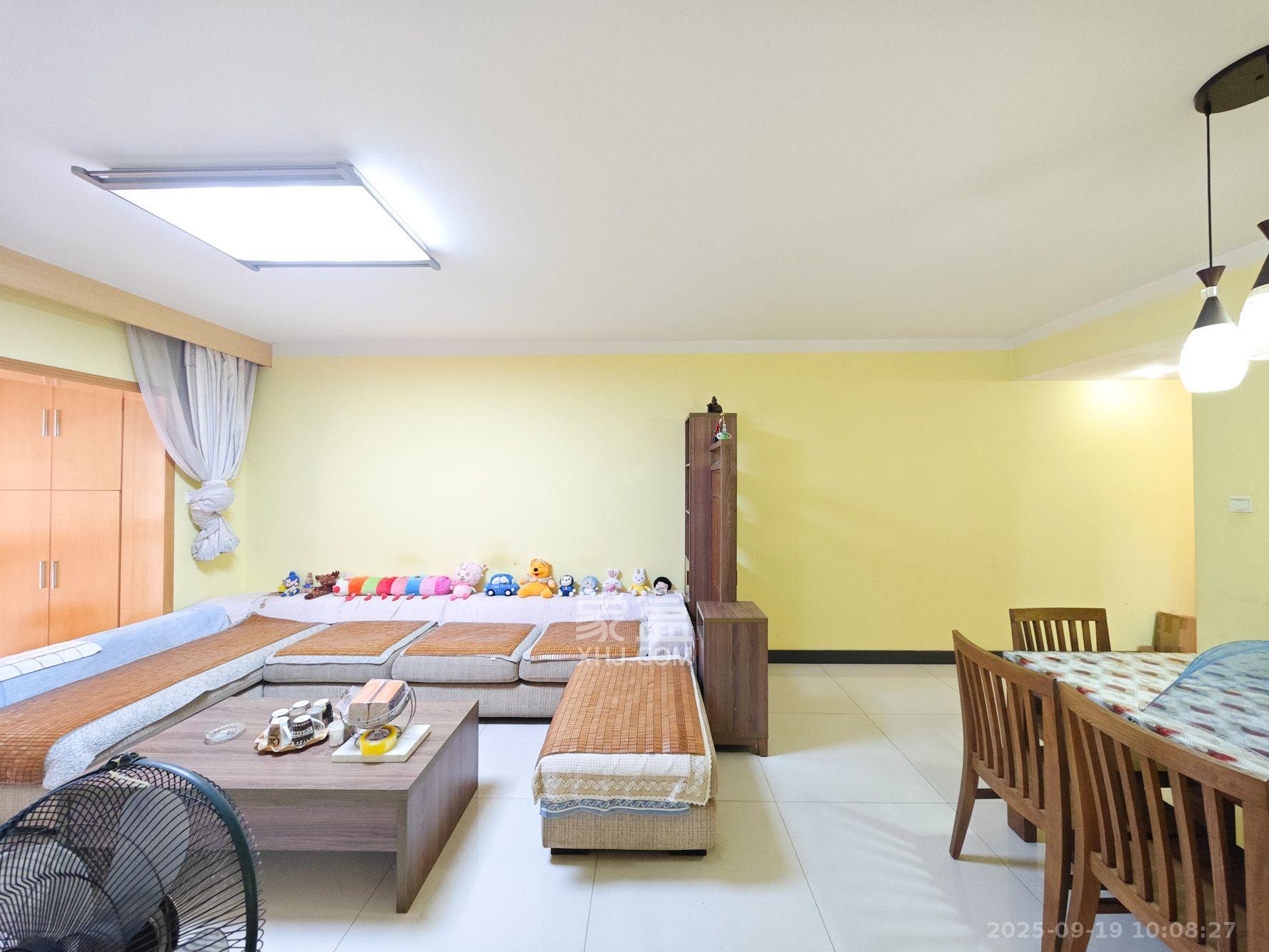 大为时代家园  2室2厅2卫    1600.0元/月室内图