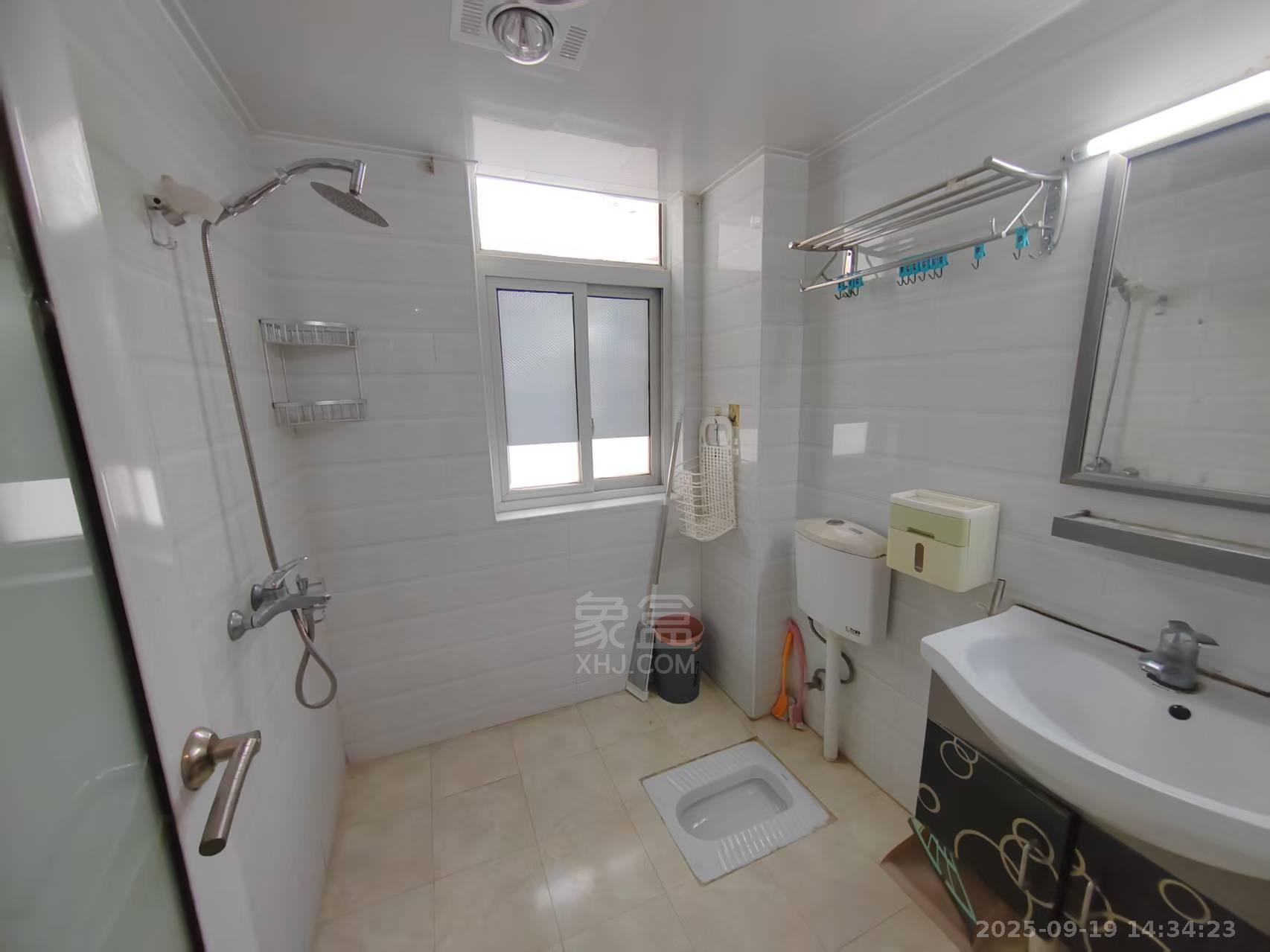 香草园二期春晓  2室2厅1卫    1600.0元/月室内图