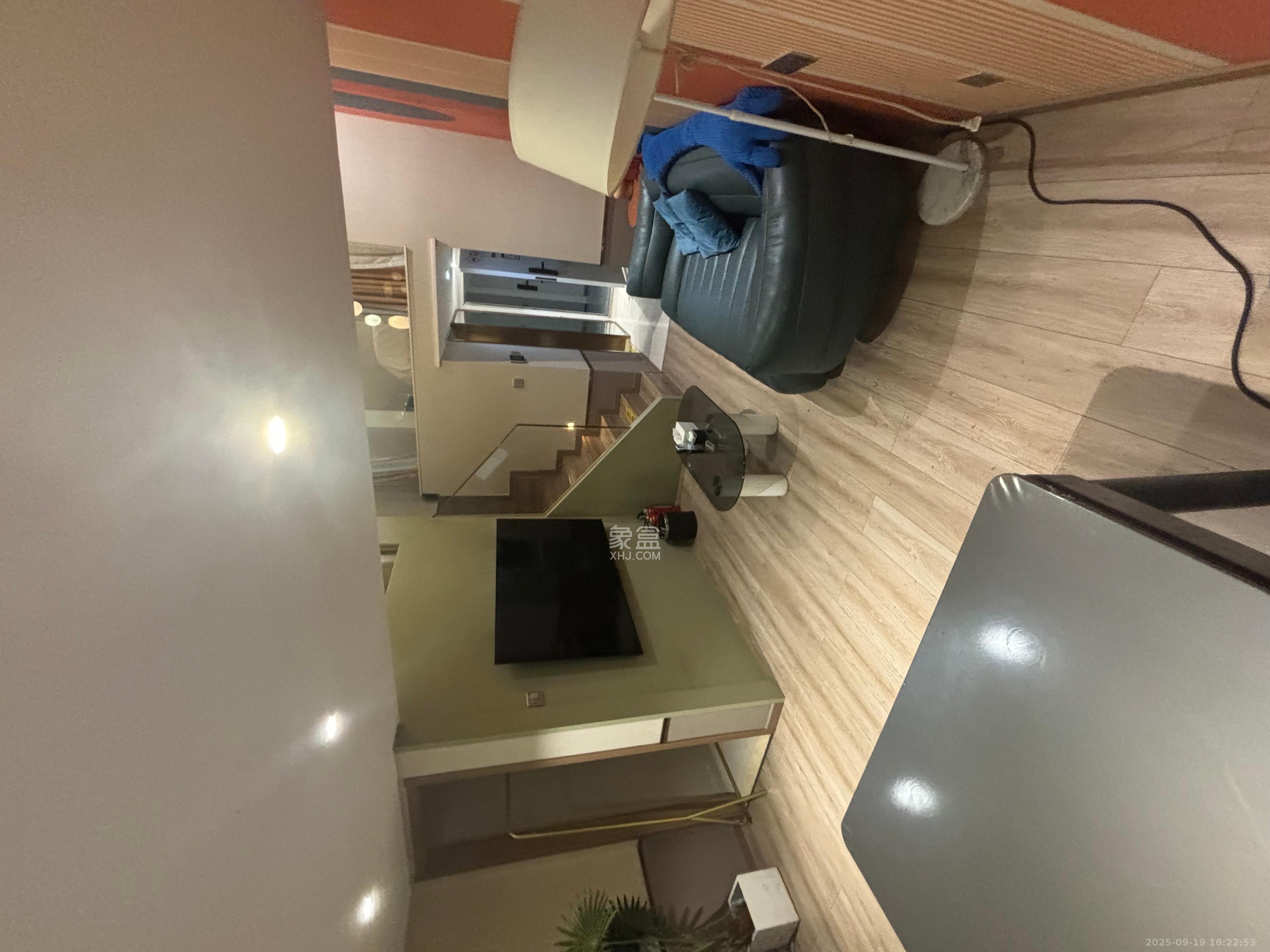 华远云玺公寓  2室1厅1卫    4500.0元/月室内图