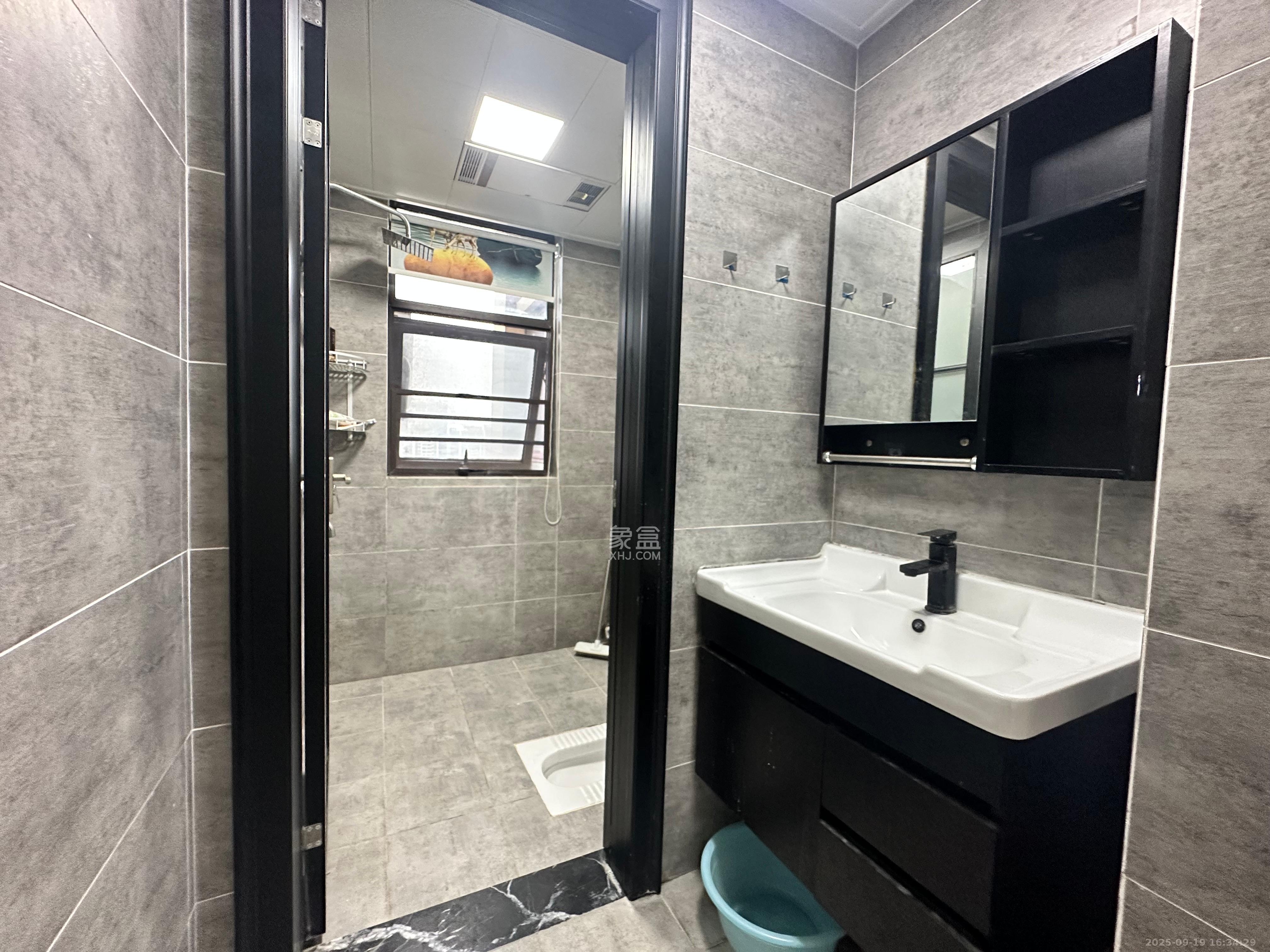 润和滨江府 4室2厅2卫 2400.0元/月 润和滨江府 4室2厅2卫 2400.0元/月室内图