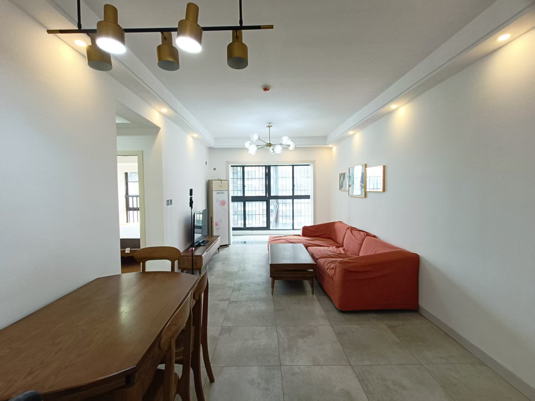 芒果社 2室2厅1卫 168.0万 芒果社 2室2厅1卫 168.0万室内图