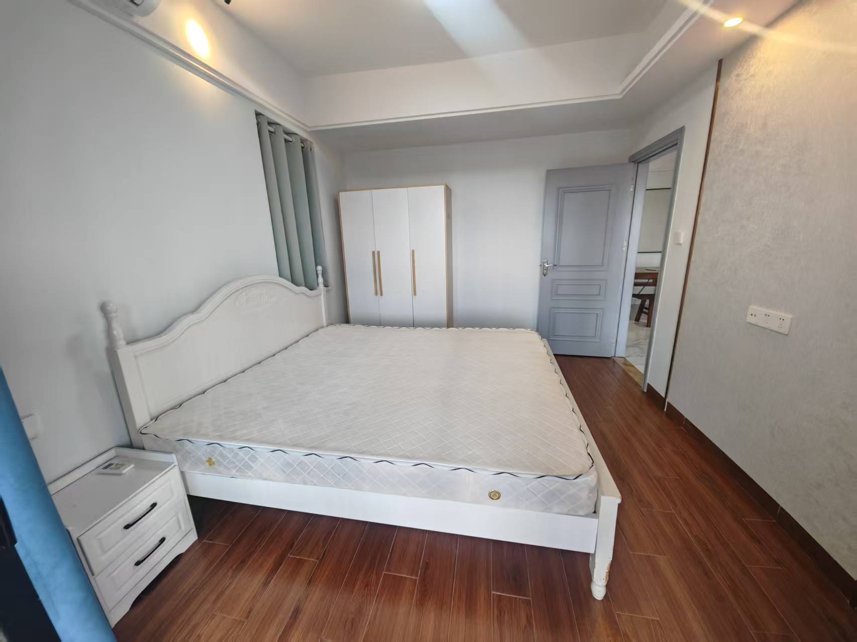 滨江世纪佳城(北区) 2室2厅1卫 2500.0元/月 滨江世纪佳城(北区) 2室2厅1卫 2500.0元/月室内图