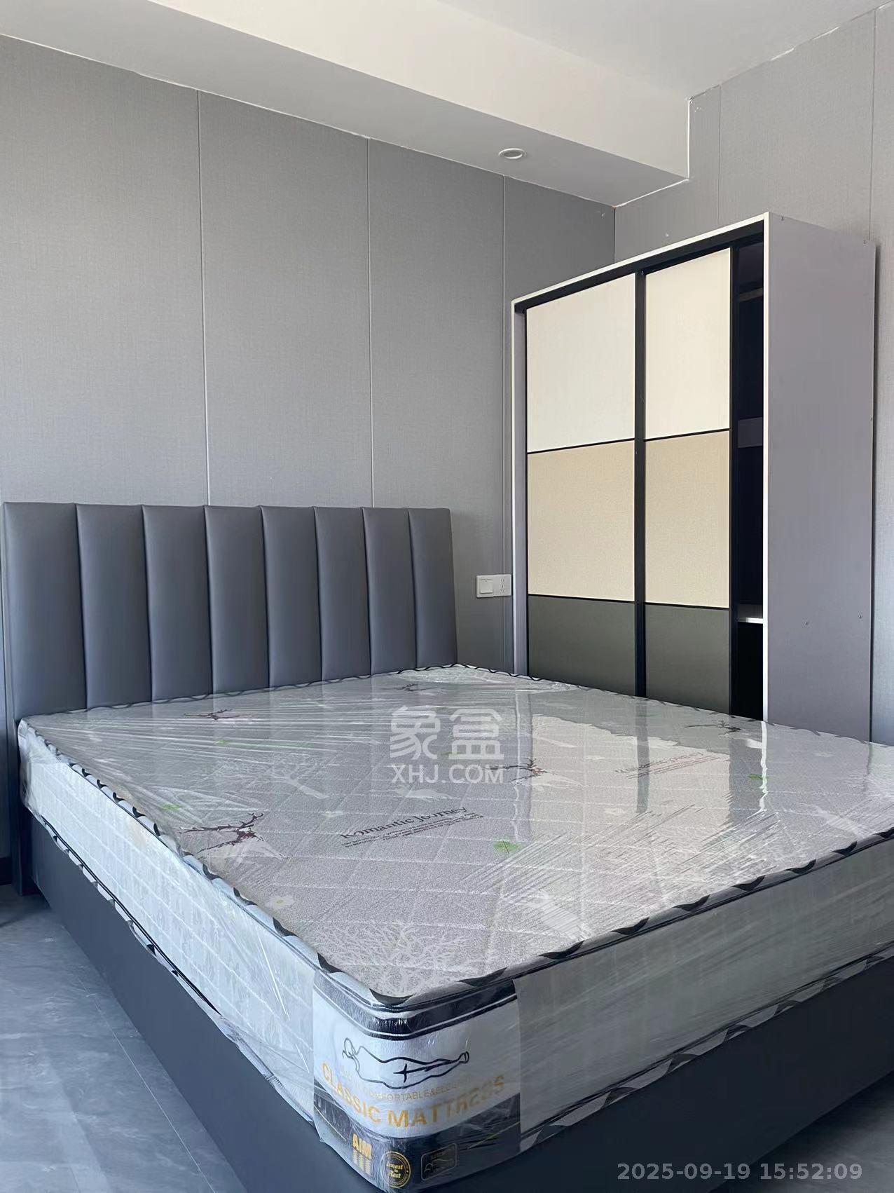 中海珑悦府 1室1厅1卫 1200.0元/月 中海珑悦府 1室1厅1卫 1200.0元/月室内图