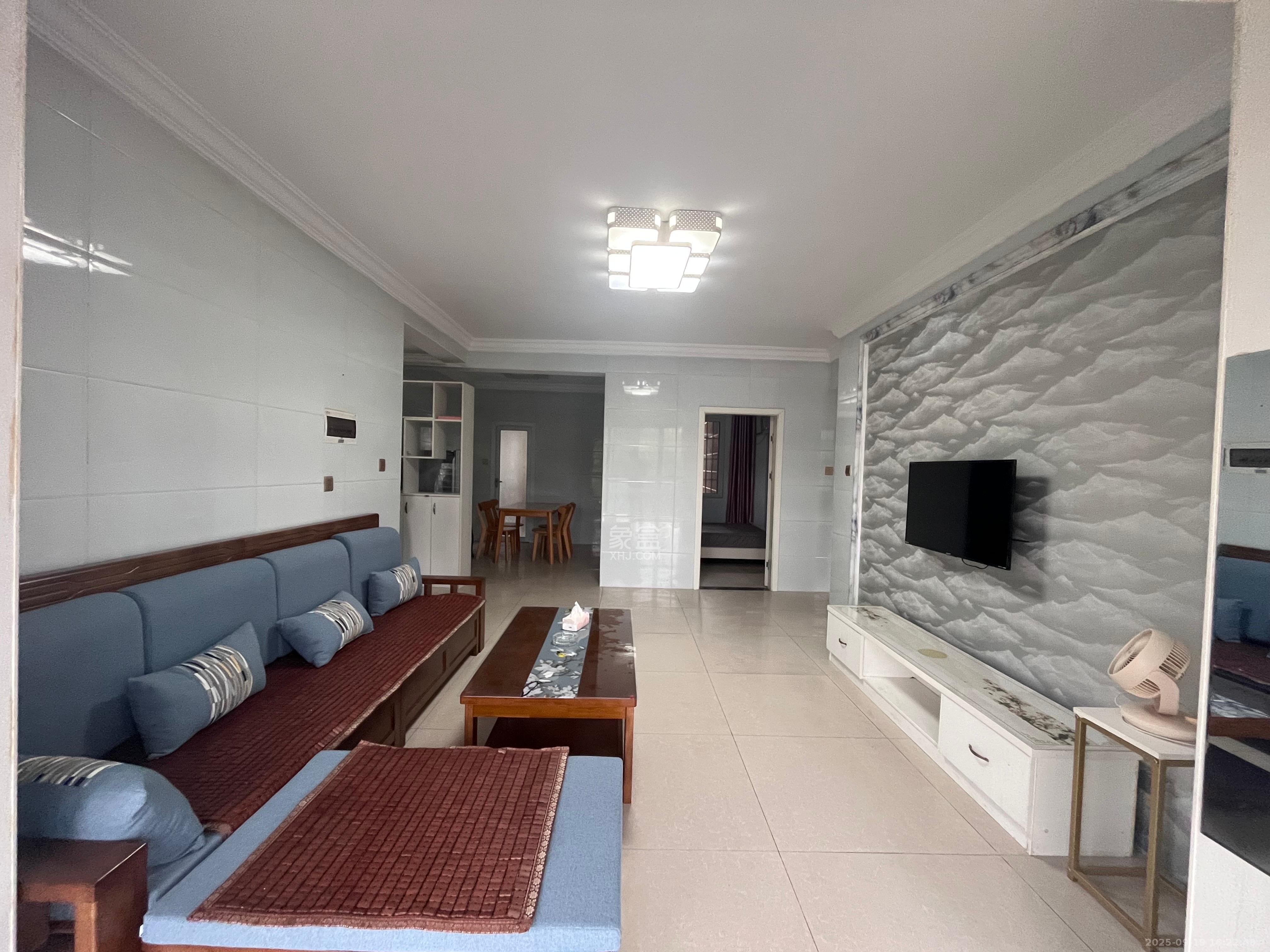 星城新宇莲景苑  3室2厅1卫    2300.0元/月室内图