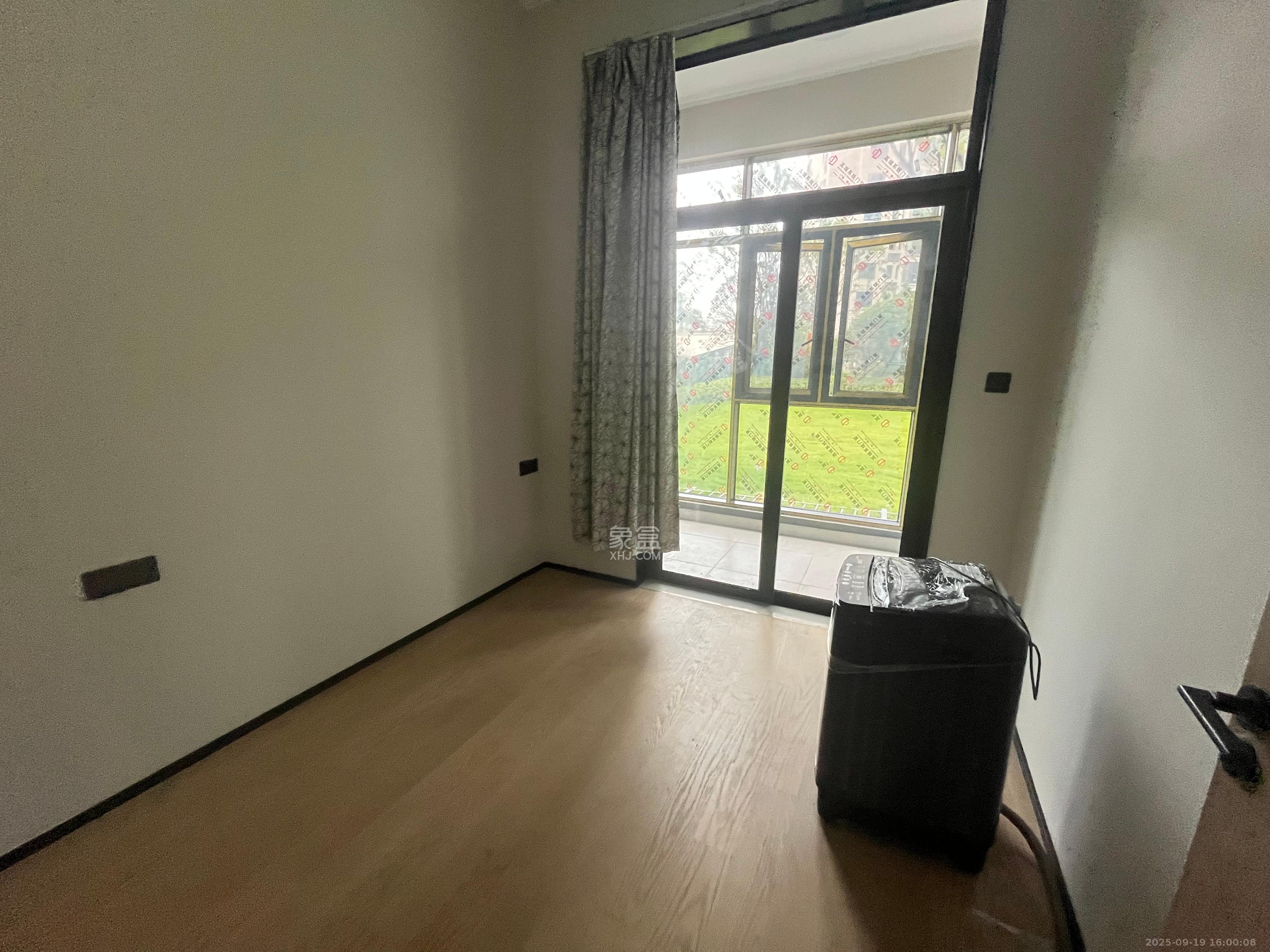 长沙北中心保利时代G区 3室2厅2卫 2700.0元/月 长沙北中心保利时代G区 3室2厅2卫 2700.0元/月室内图