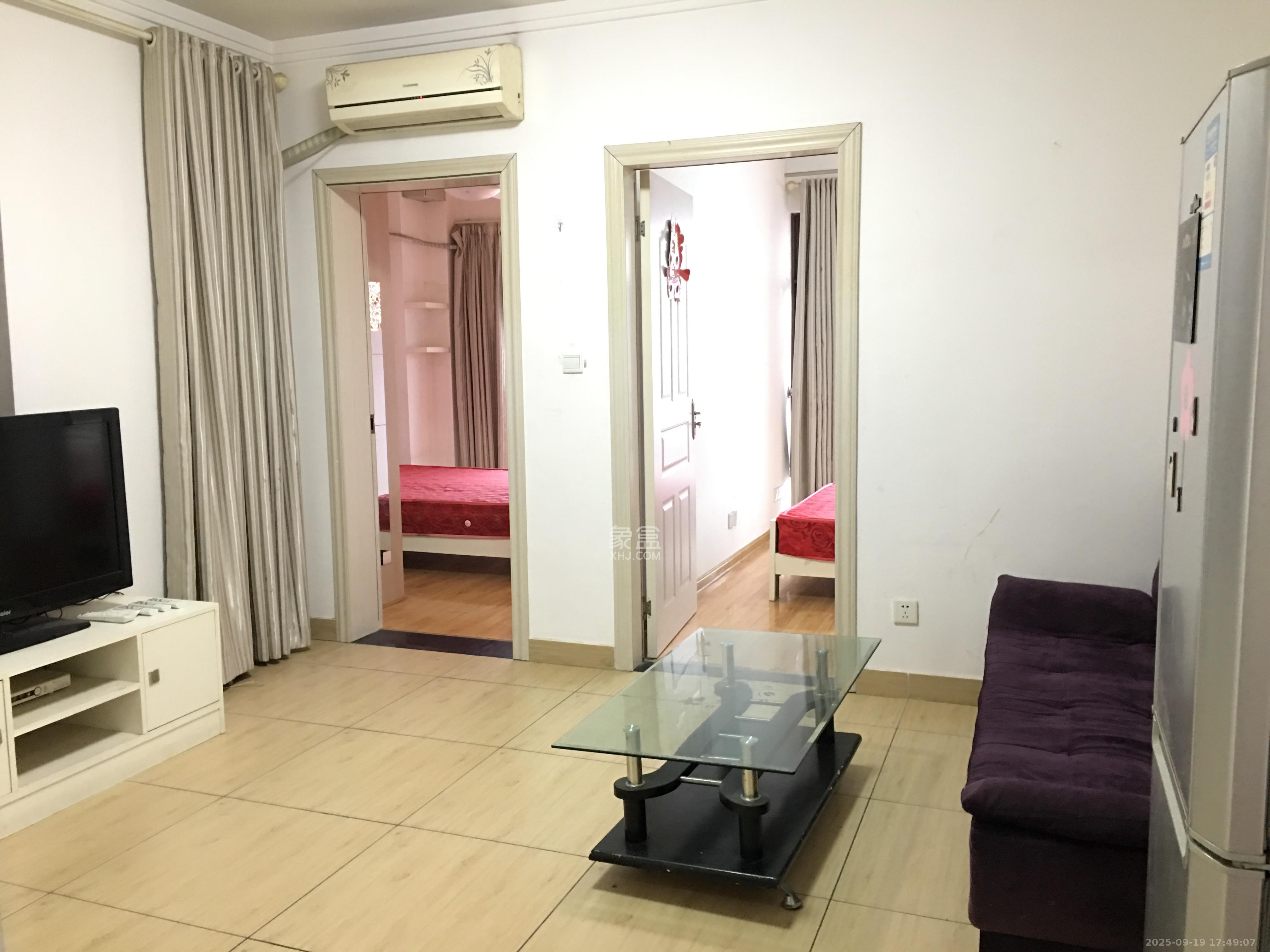 铂宫 2室1厅1卫 2200.0元/月 铂宫 2室1厅1卫 2200.0元/月室内图