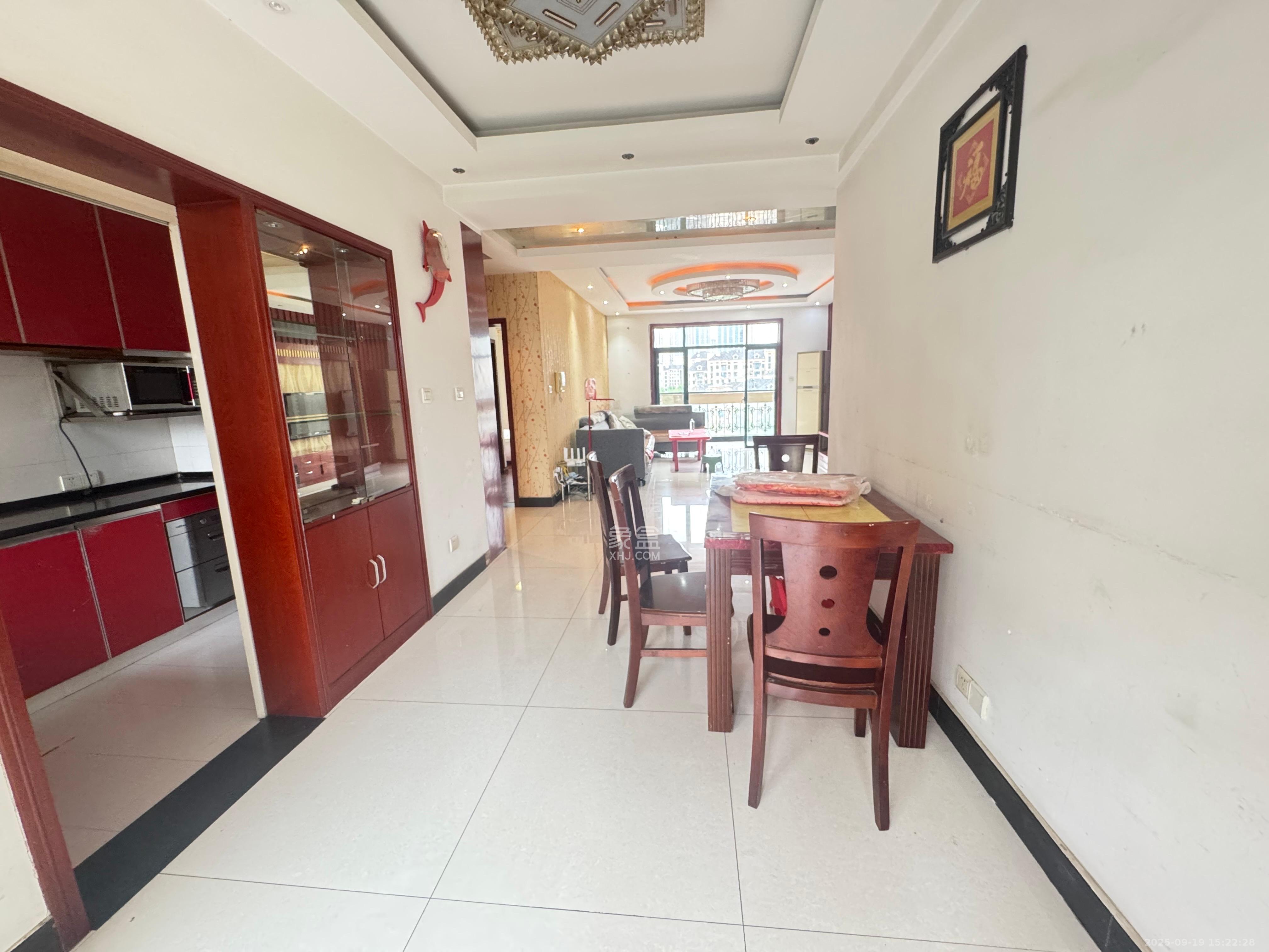 世嘉国际华城 3室2厅2卫 3000.0元/月 世嘉国际华城 3室2厅2卫 3000.0元/月室内图