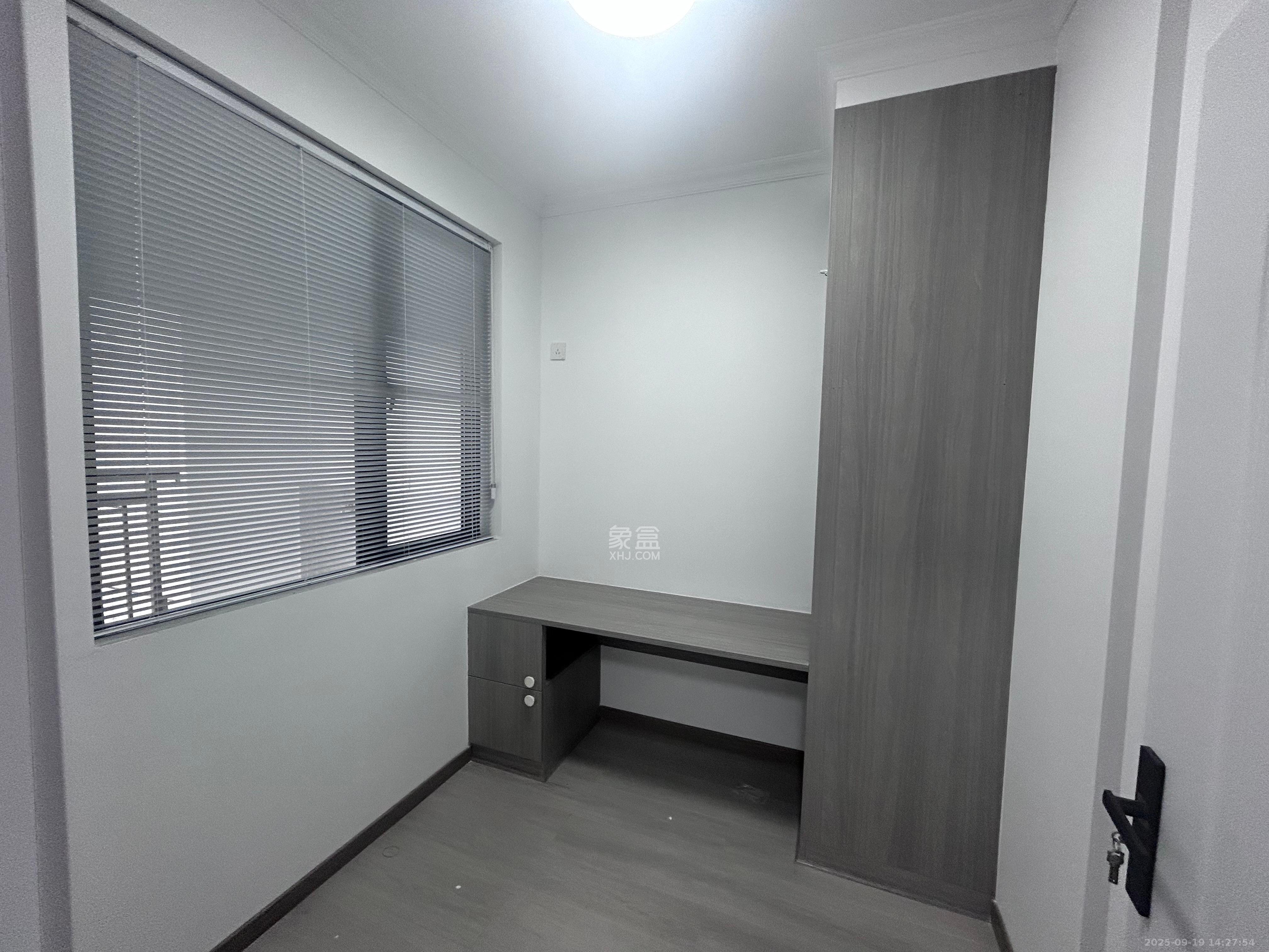 润和翰文府  4室2厅2卫    3000.0元/月室内图