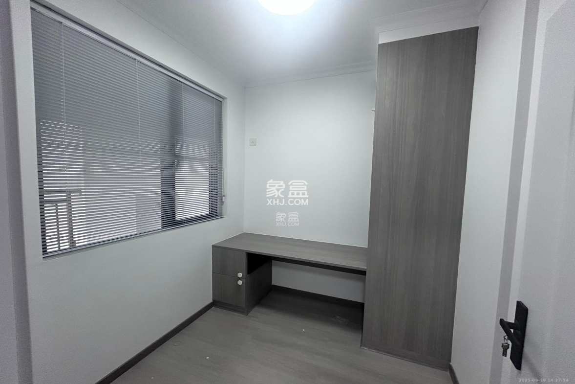 润和翰文府 4室2厅2卫 3000.0元/月 润和翰文府 4室2厅2卫 3000.0元/月室内图