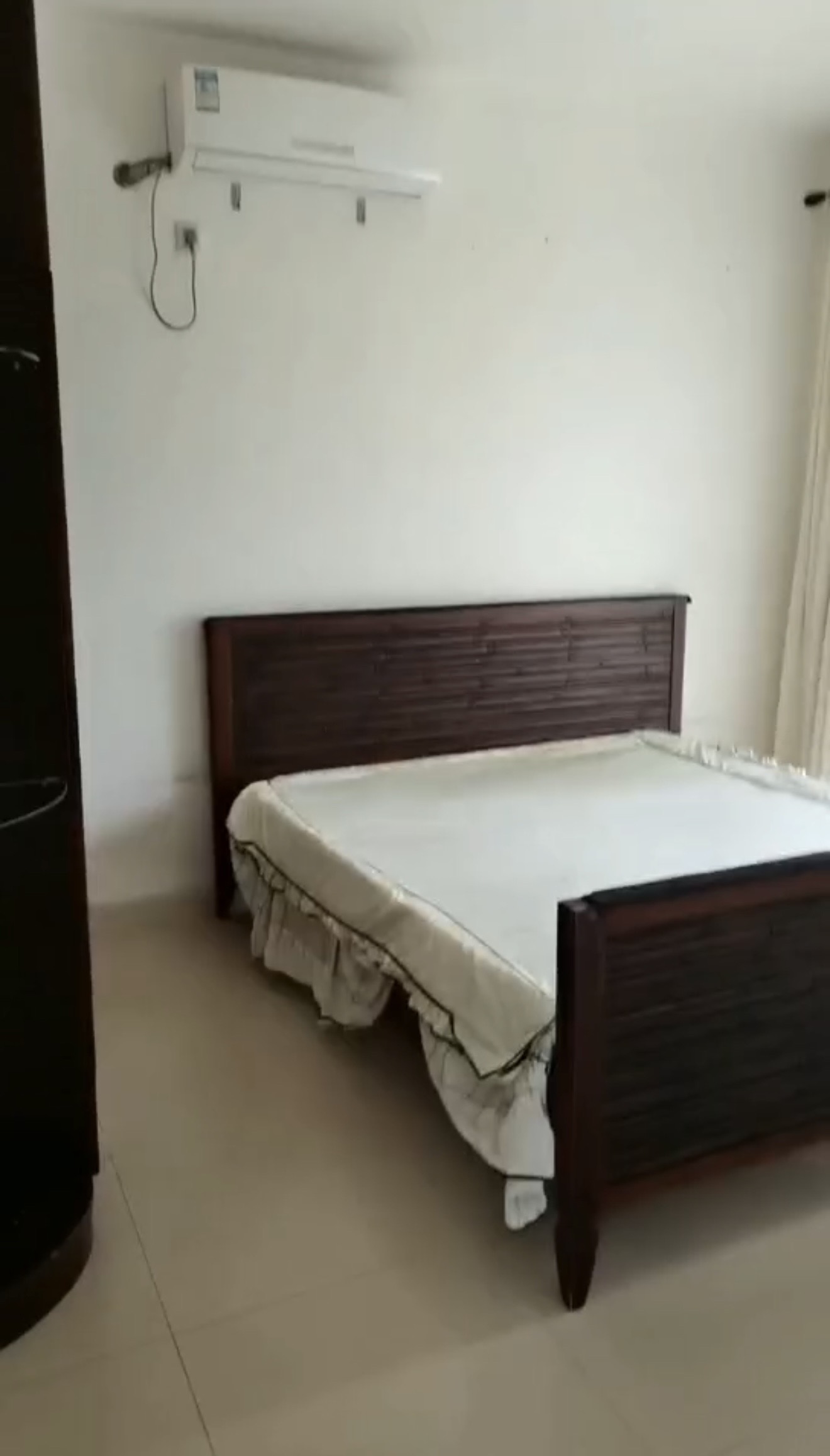 海怡豪园 4室2厅2卫 5000.0元/月 海怡豪园 4室2厅2卫 5000.0元/月室内图