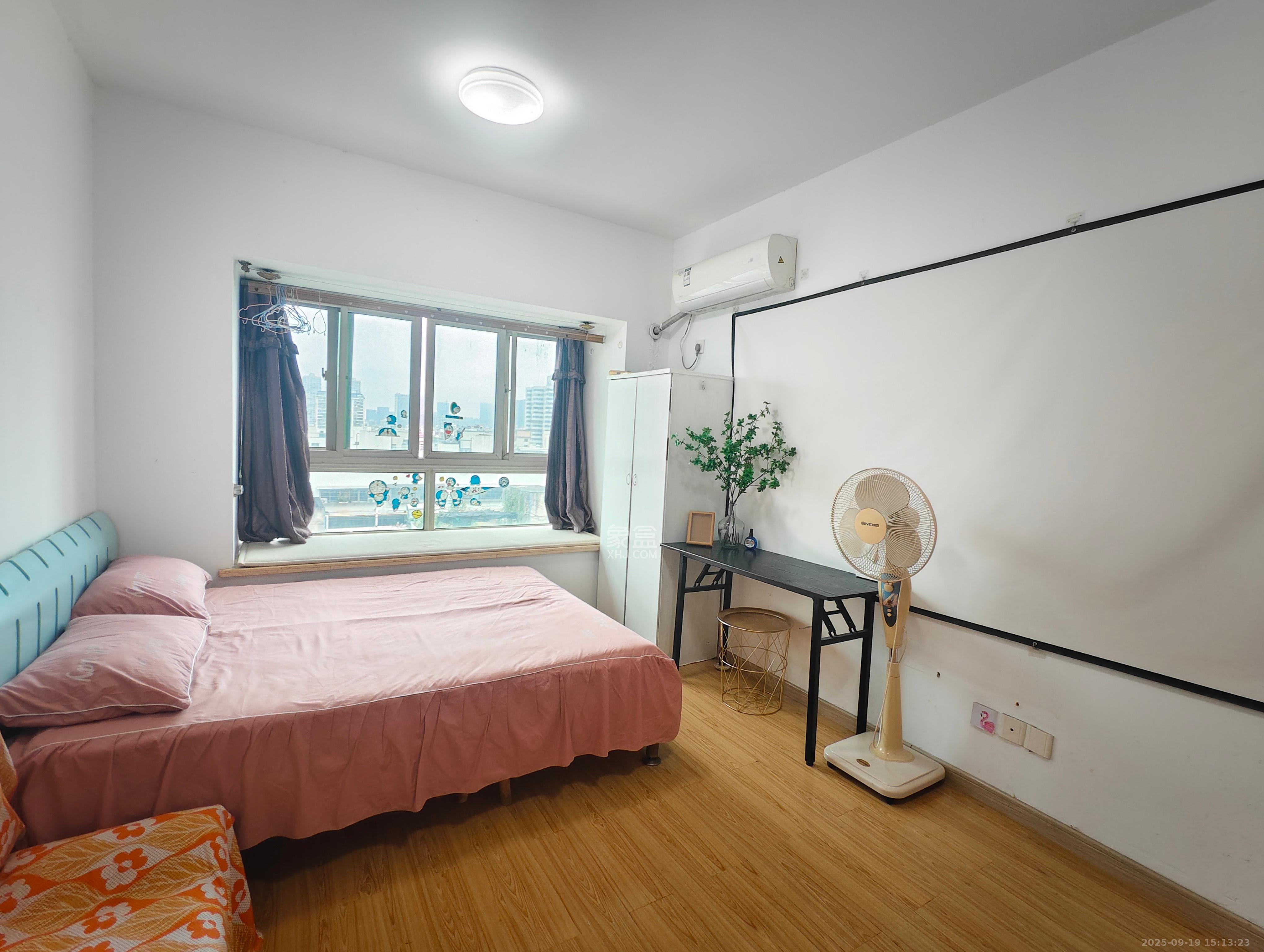 都市晨光 1室0厅0卫 1300.0元/月 都市晨光 1室0厅0卫 1300.0元/月室内图