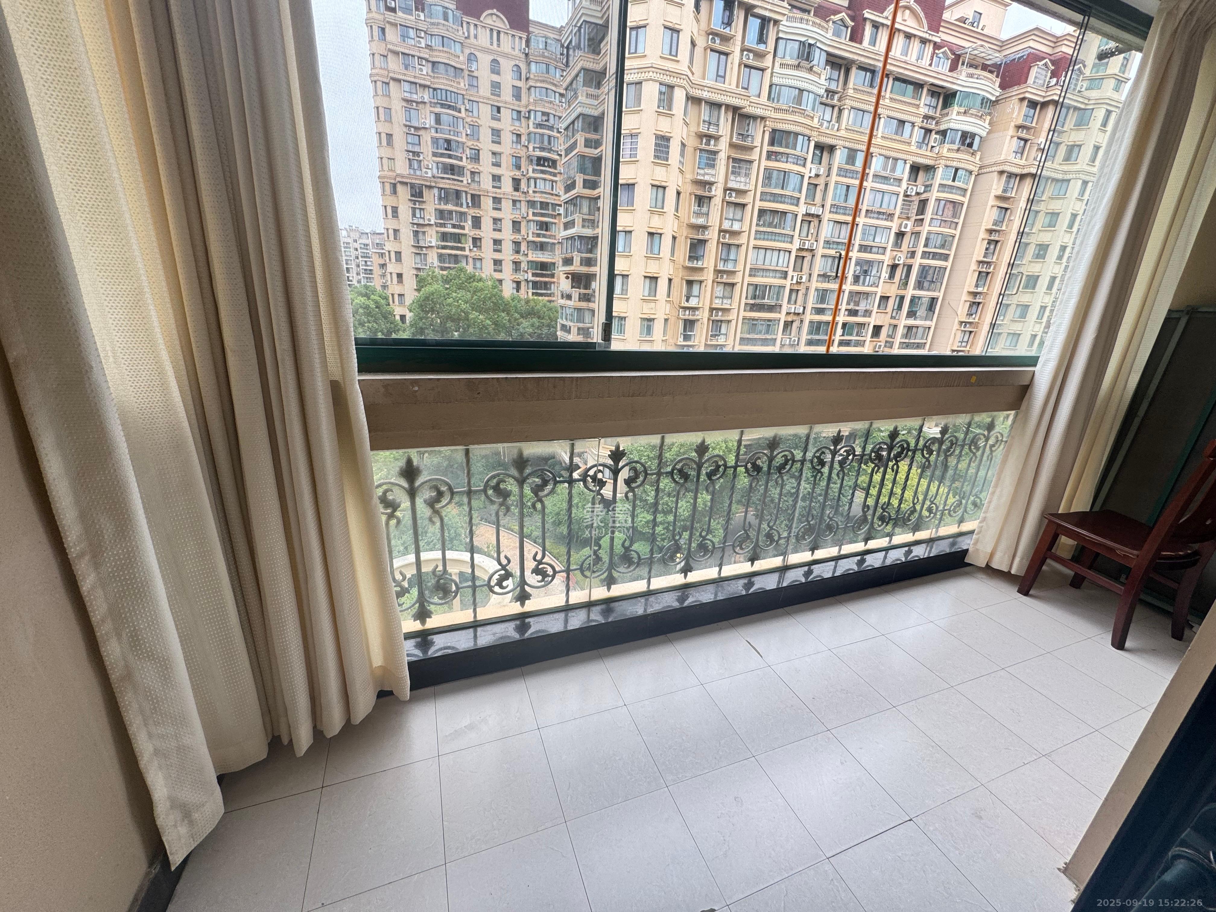 世嘉国际华城  3室2厅2卫    3000.0元/月室内图