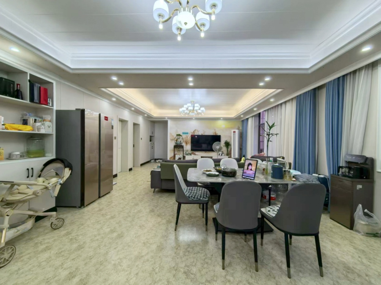 颐园小区  4室2厅2卫    49.8万