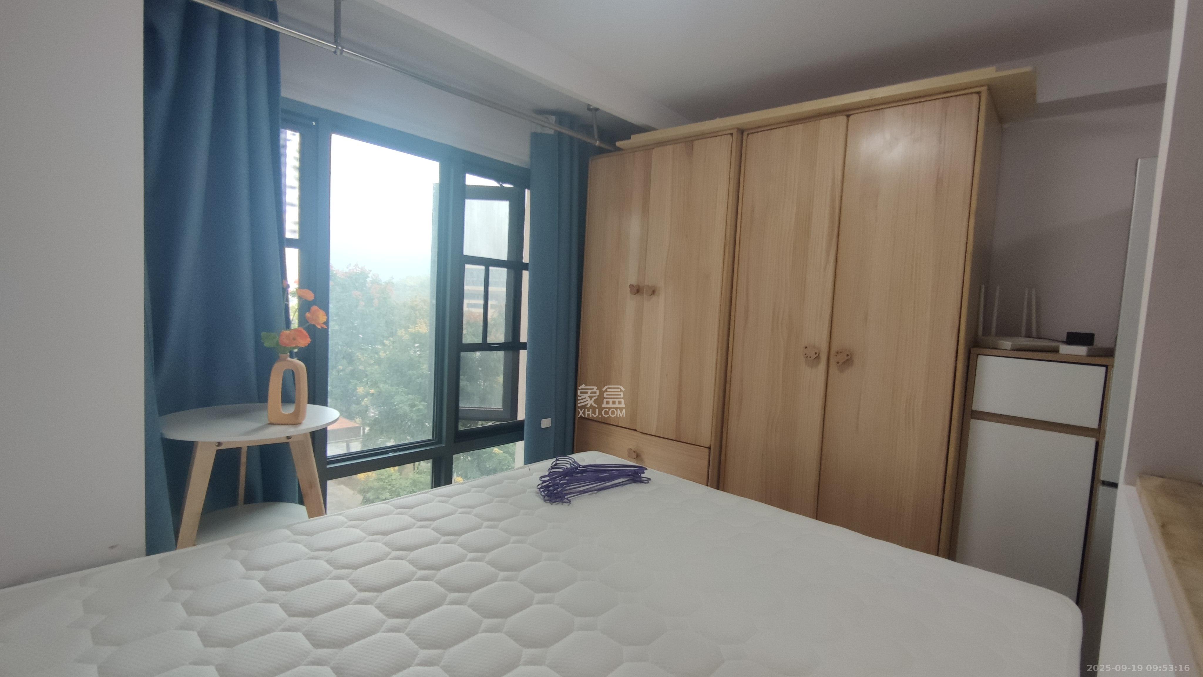 清控湖山雅居北区  1室1厅1卫    1100.0元/月室内图