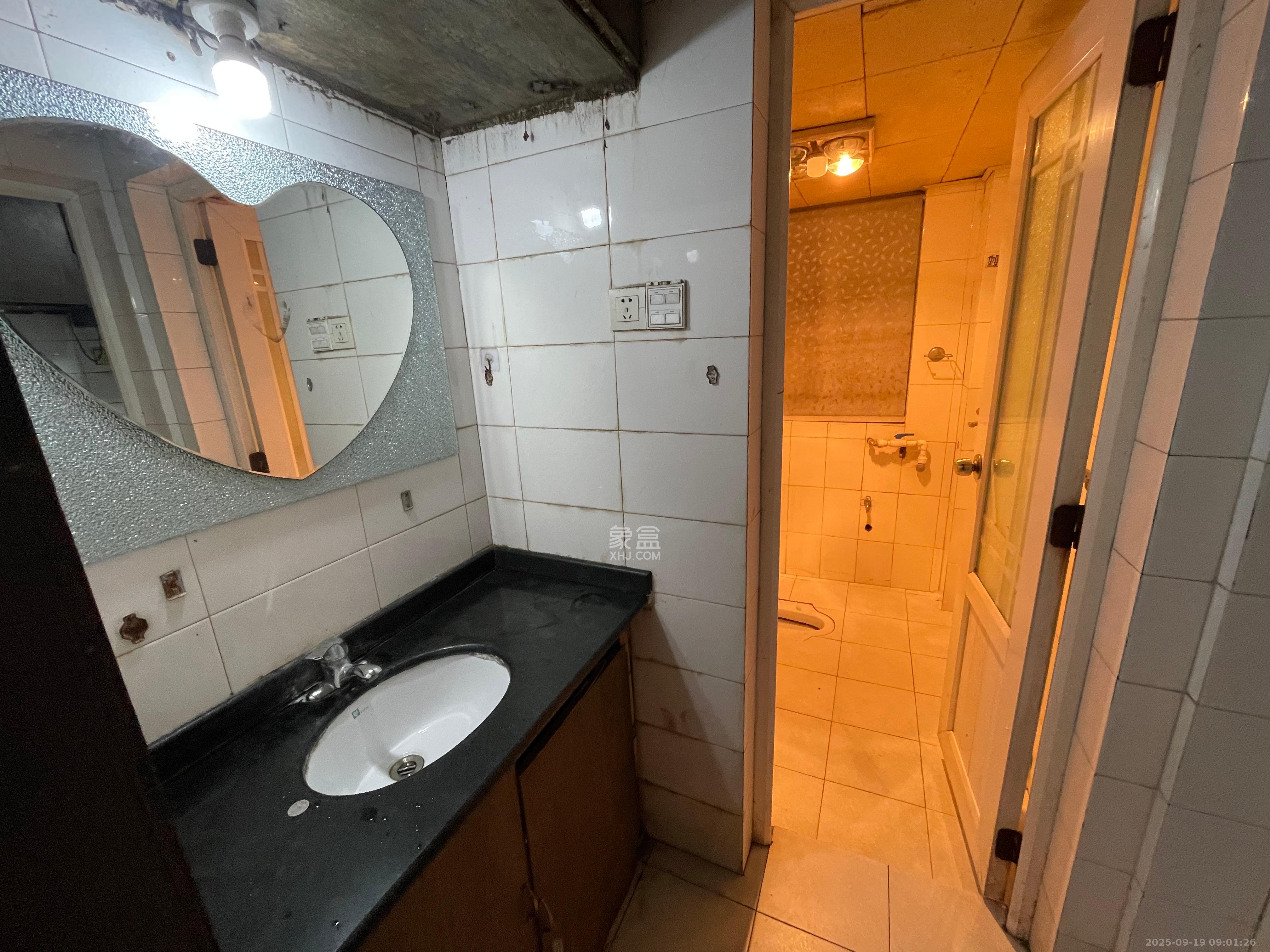 咸嘉新村嘉旺苑 4室2厅2卫 2000.0元/月 咸嘉新村嘉旺苑 4室2厅2卫 2000.0元/月室内图