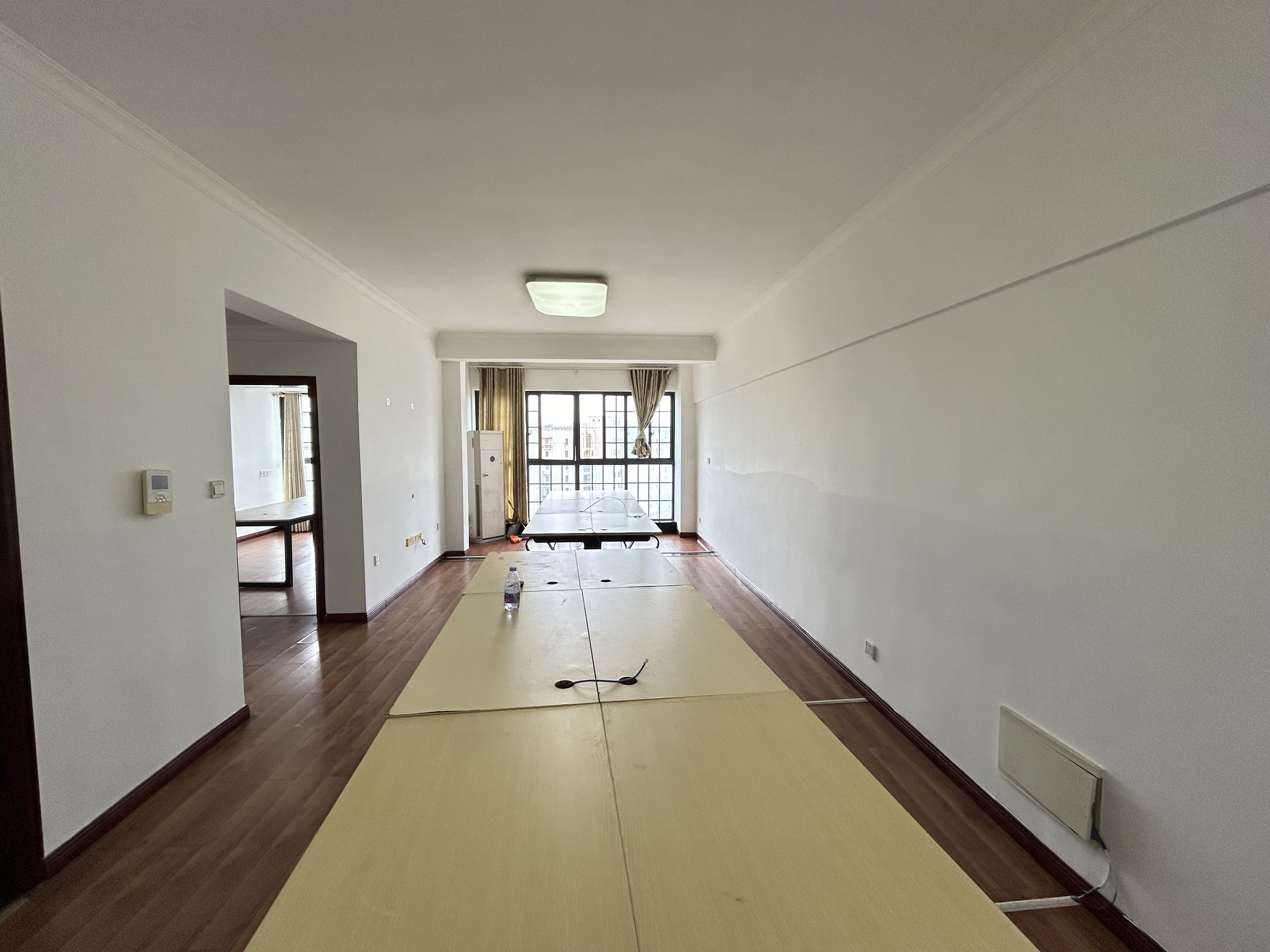 逸臣广场 2室2厅1卫 1500.0元/月 逸臣广场 2室2厅1卫 1500.0元/月室内图