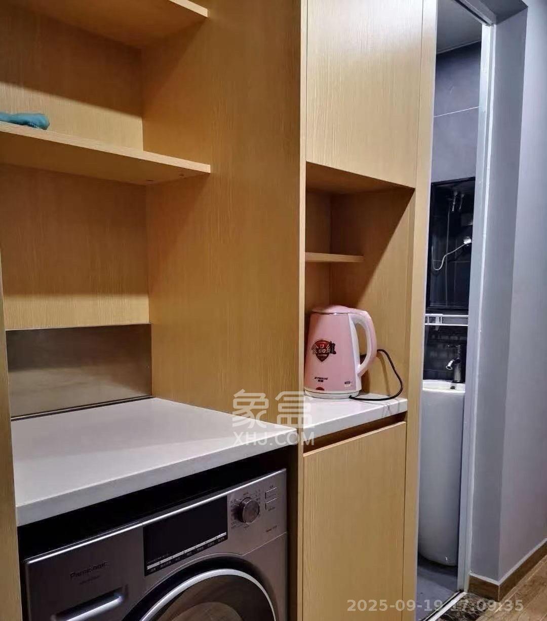 叠彩兰亭  1室1厅1卫    1400.0元/月室内图