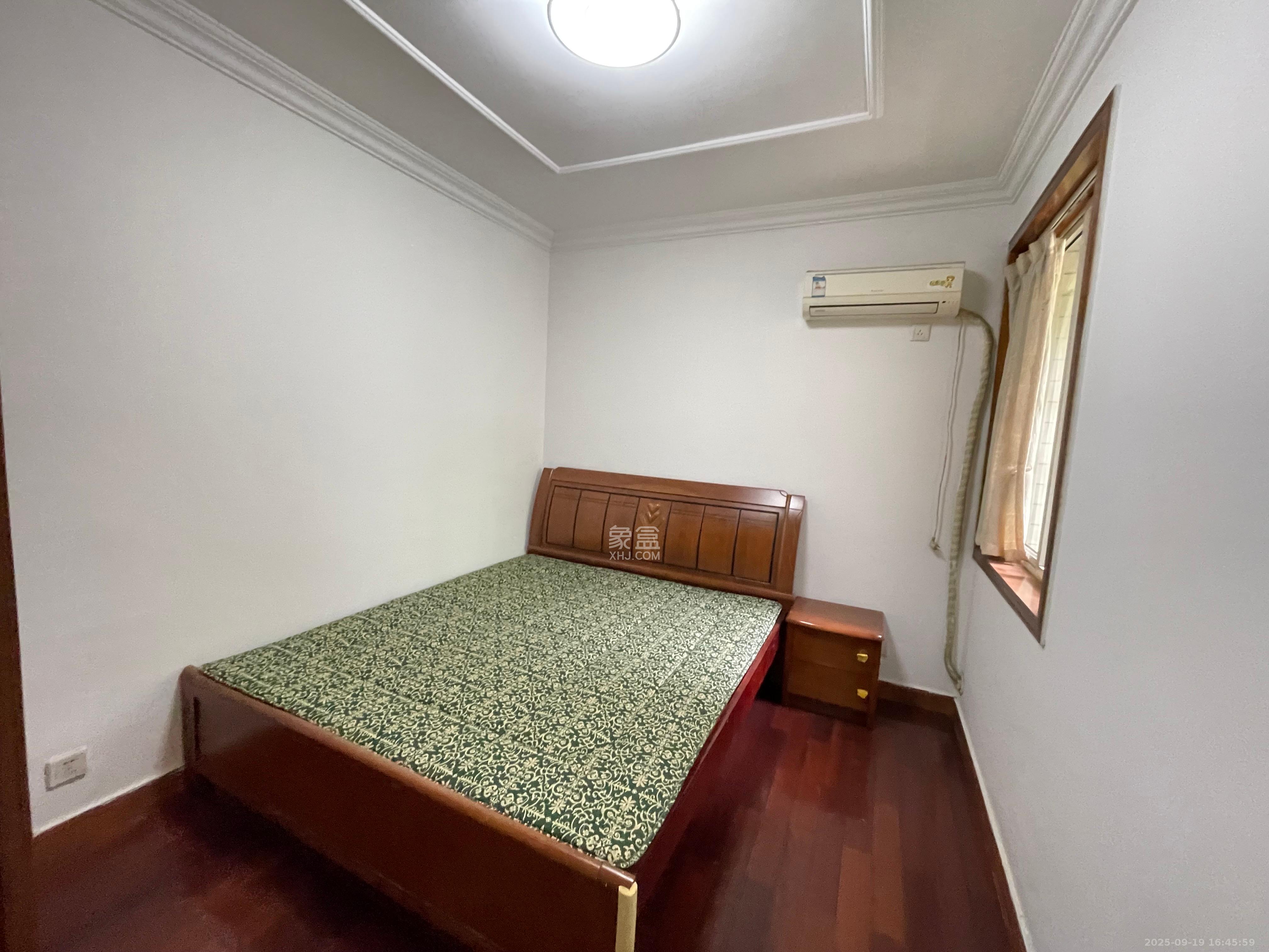 依星苑 2室1厅1卫 2100.0元/月 依星苑 2室1厅1卫 2100.0元/月室内图