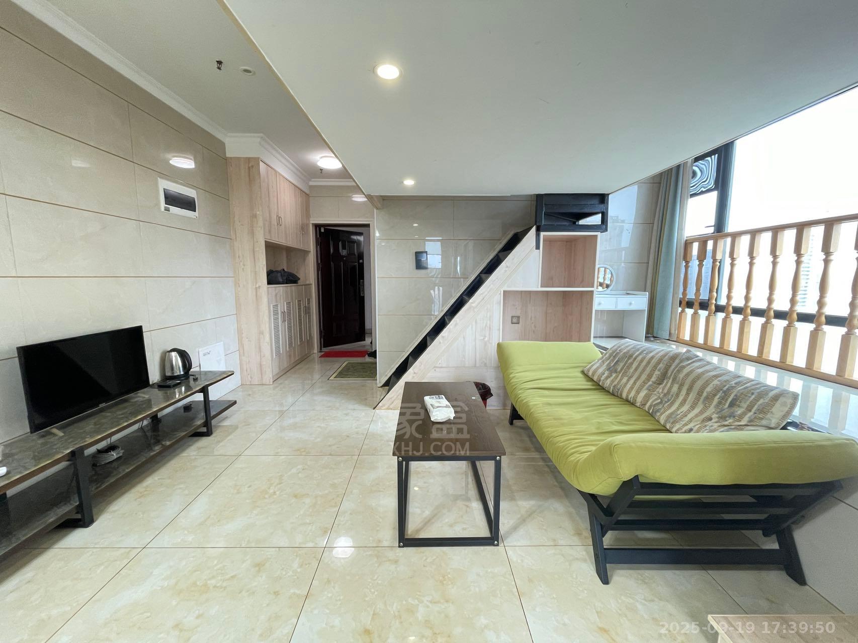 白金汉宫 1室1厅1卫 1300.0元/月 白金汉宫 1室1厅1卫 1300.0元/月室内图