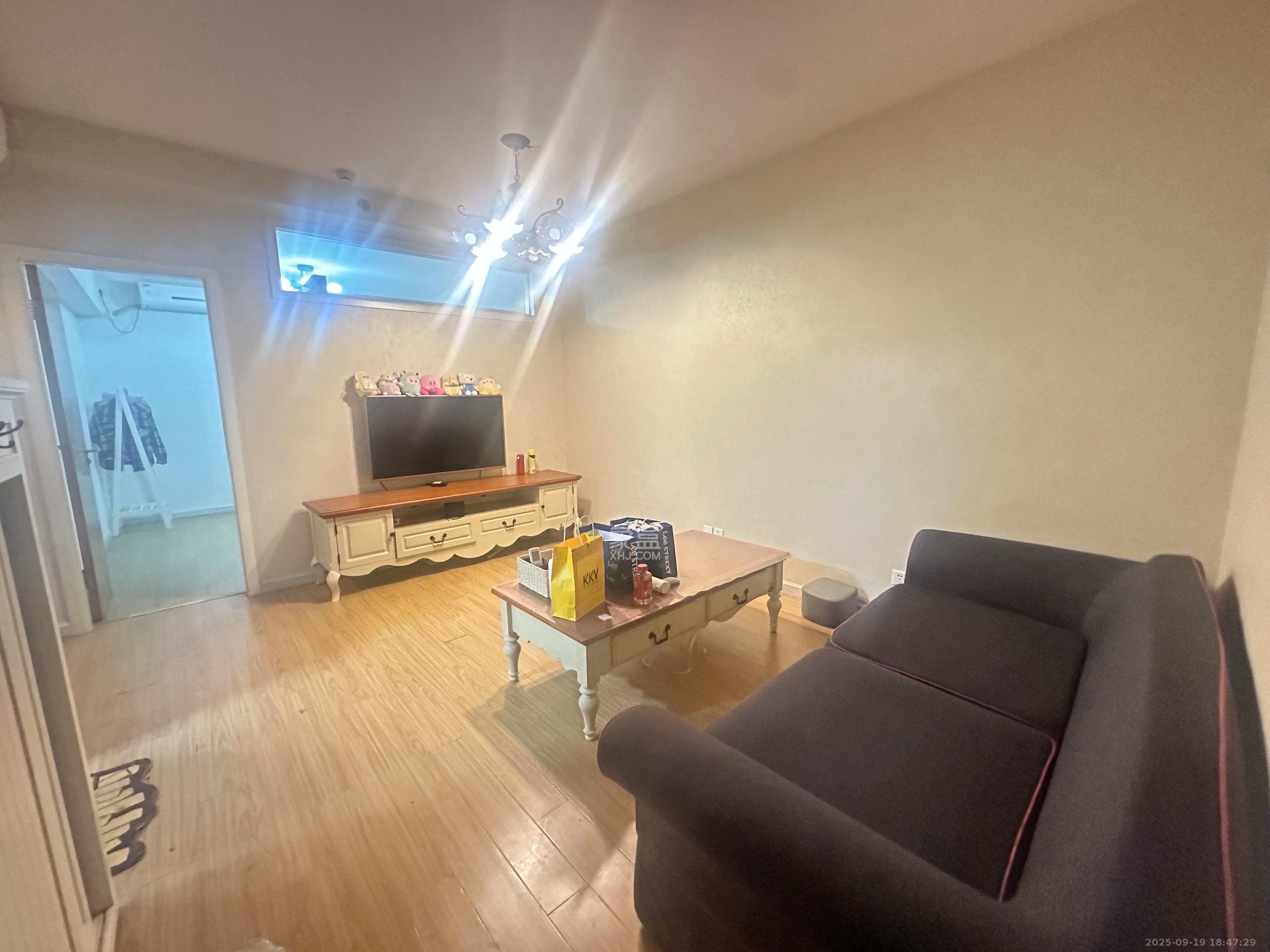 北辰三角洲E5区 1室1厅1卫 2400.0元/月 北辰三角洲E5区 1室1厅1卫 2400.0元/月室内图