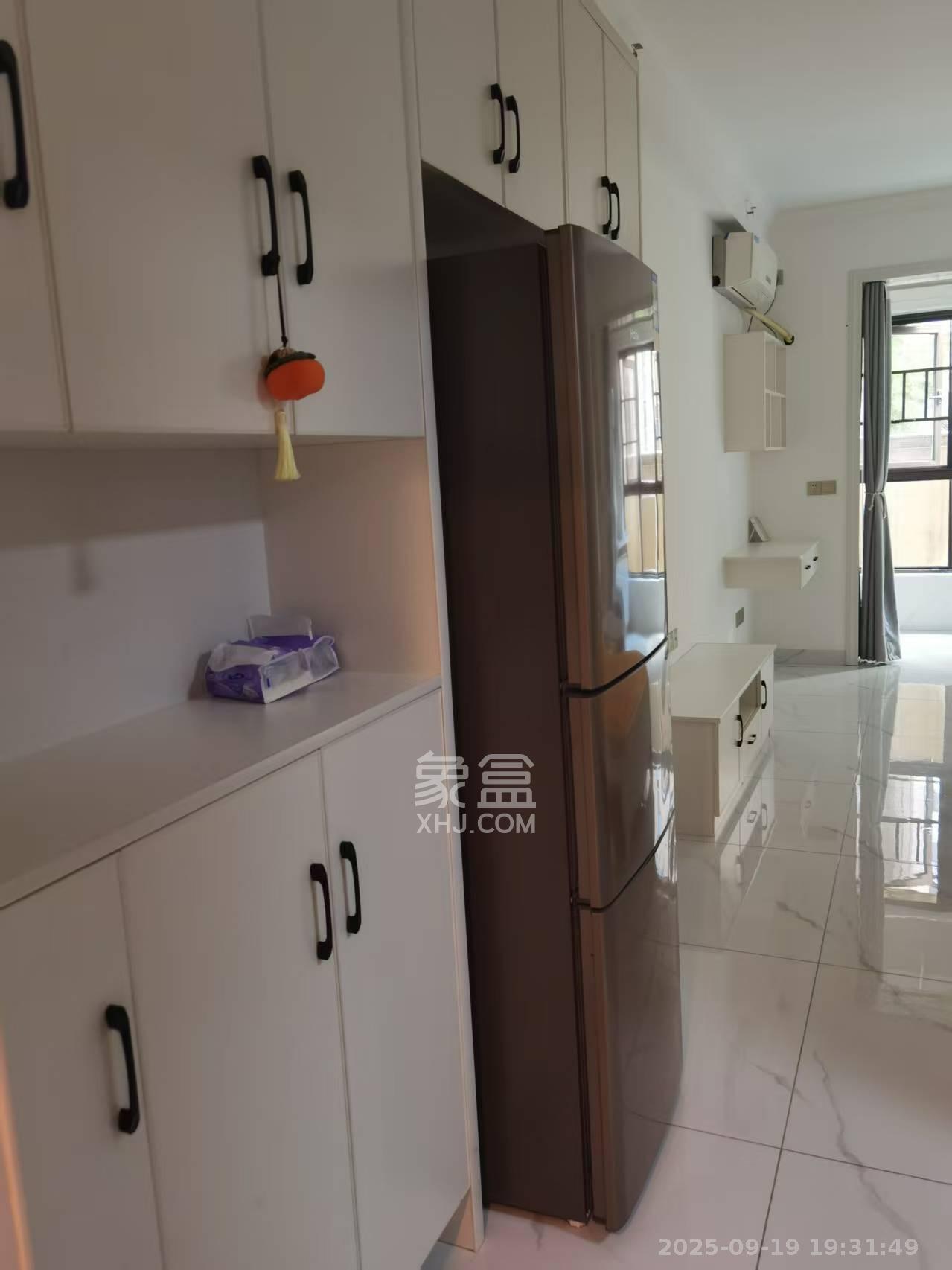 明昇壹城（明昇时代广场）二期  1室1厅1卫    1400.0元/月室内图