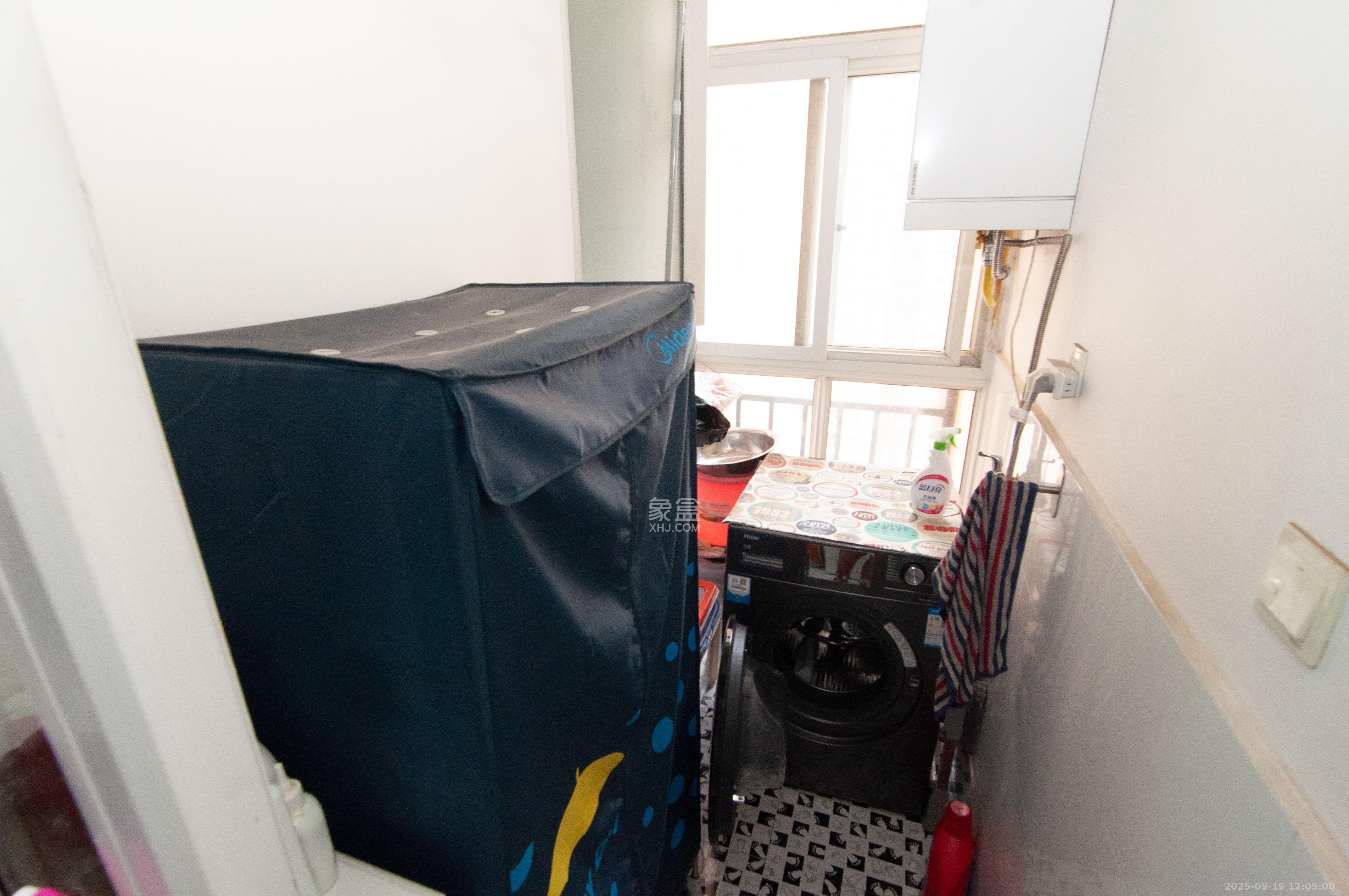 中房F联邦 3室2厅2卫 78.0万 中房F联邦 3室2厅2卫 78.0万厨房