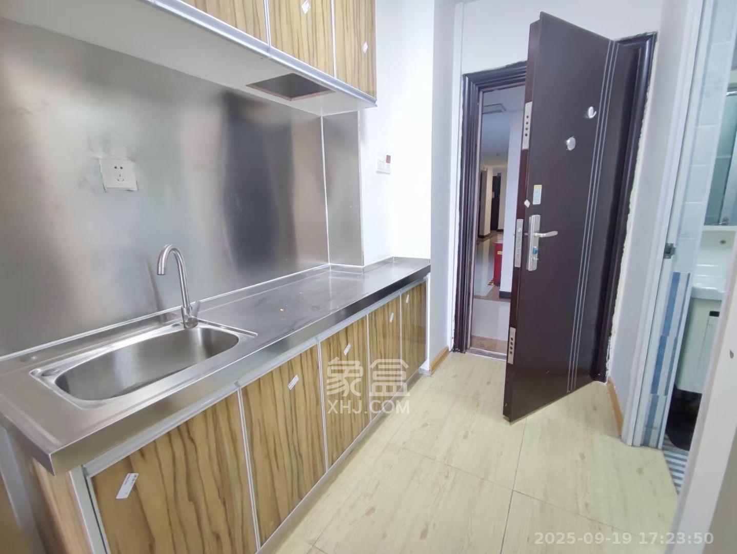 梅溪国际公寓(步步高新天地) 1室0厅0卫 1500.0元/月 梅溪国际公寓(步步高新天地) 1室0厅0卫 1500.0元/月室内图