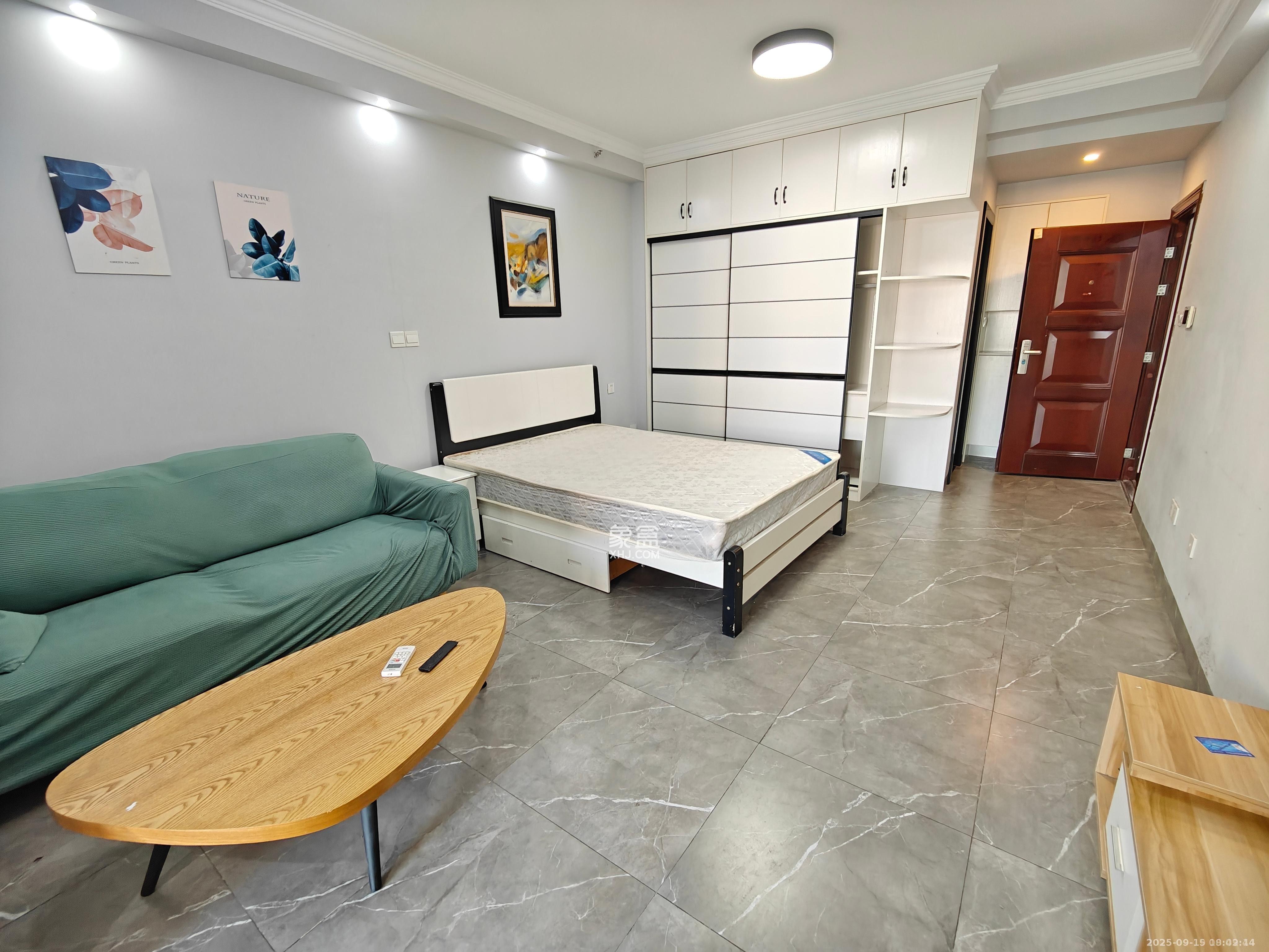 西子湖畔沃府  1室2厅2卫    1250.0元/月室内图