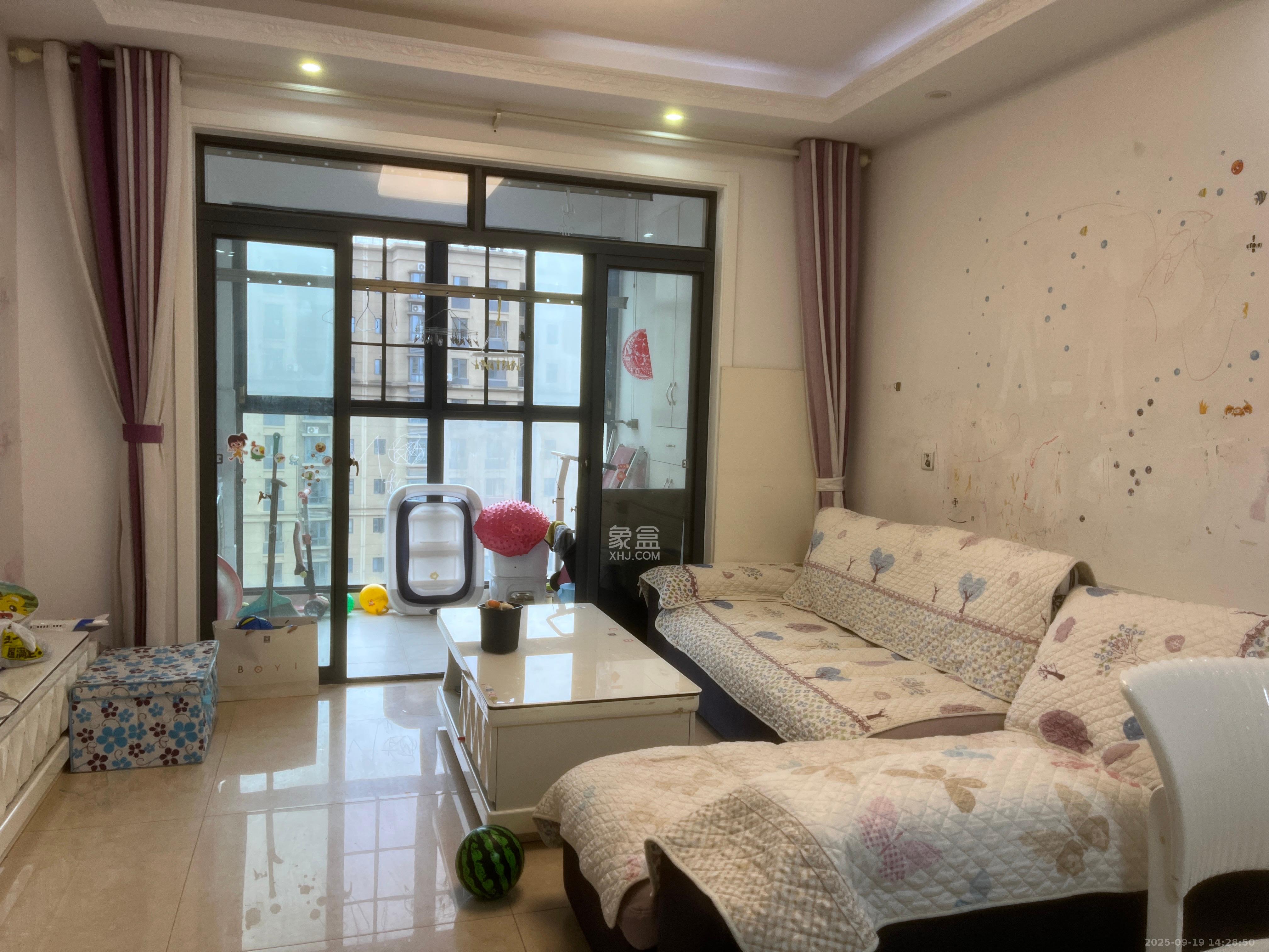 澳海澜庭 2室2厅1卫 1700.0元/月 澳海澜庭 2室2厅1卫 1700.0元/月室内图