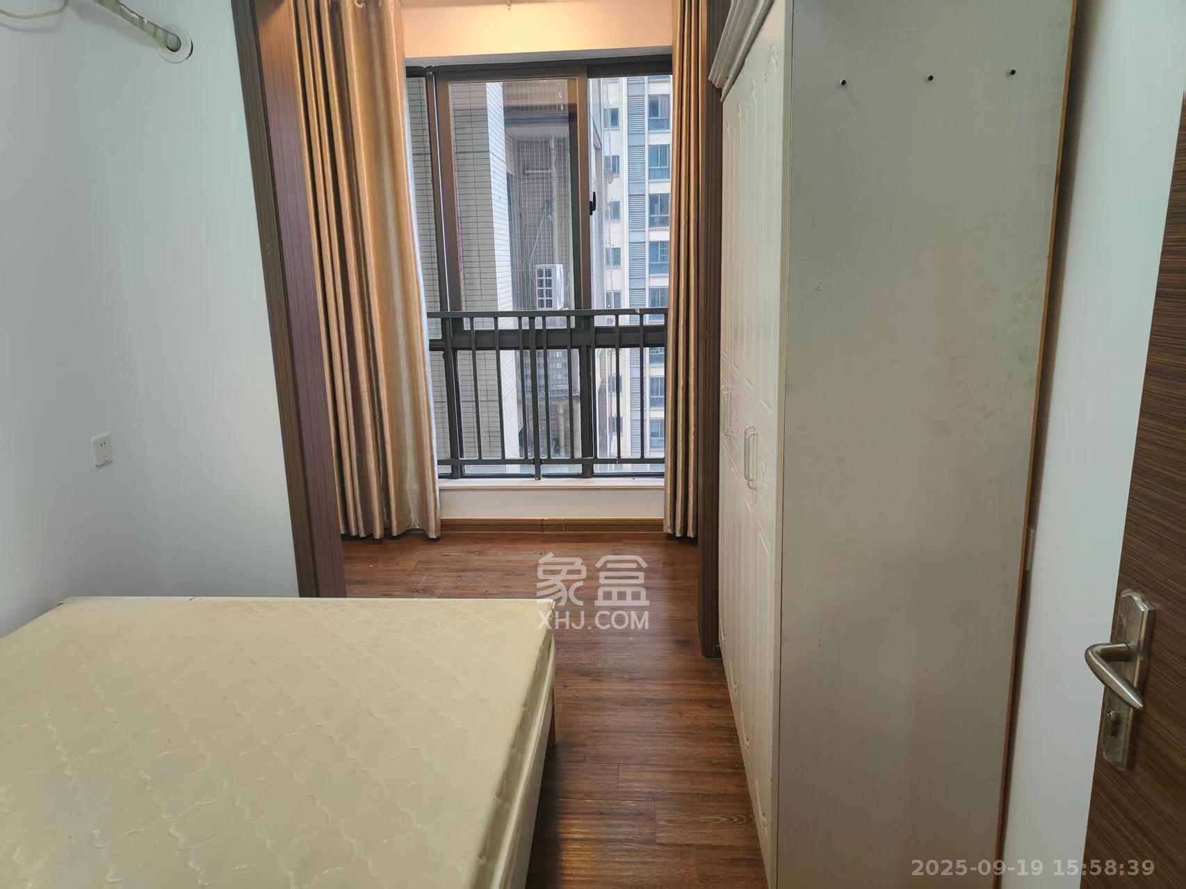 碧桂园南城首府（东宸林海）  4室2厅1卫    2000.0元/月室内图