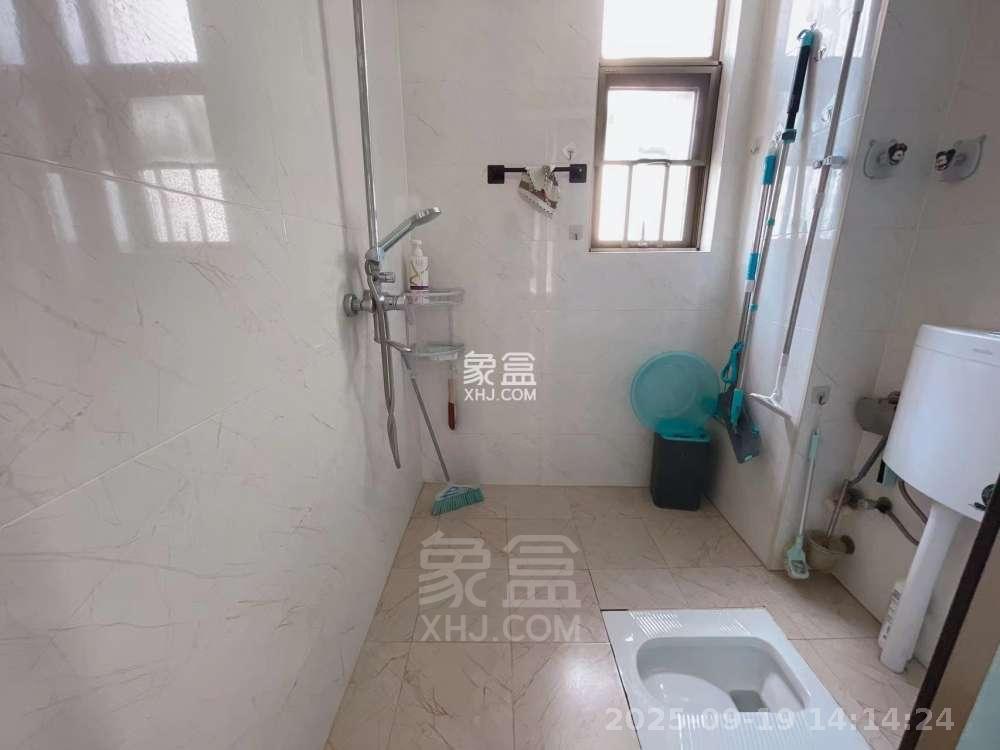 奥园广场  3室2厅2卫    2300.0元/月 奥园广场  3室2厅2卫    2300.0元/月室内图