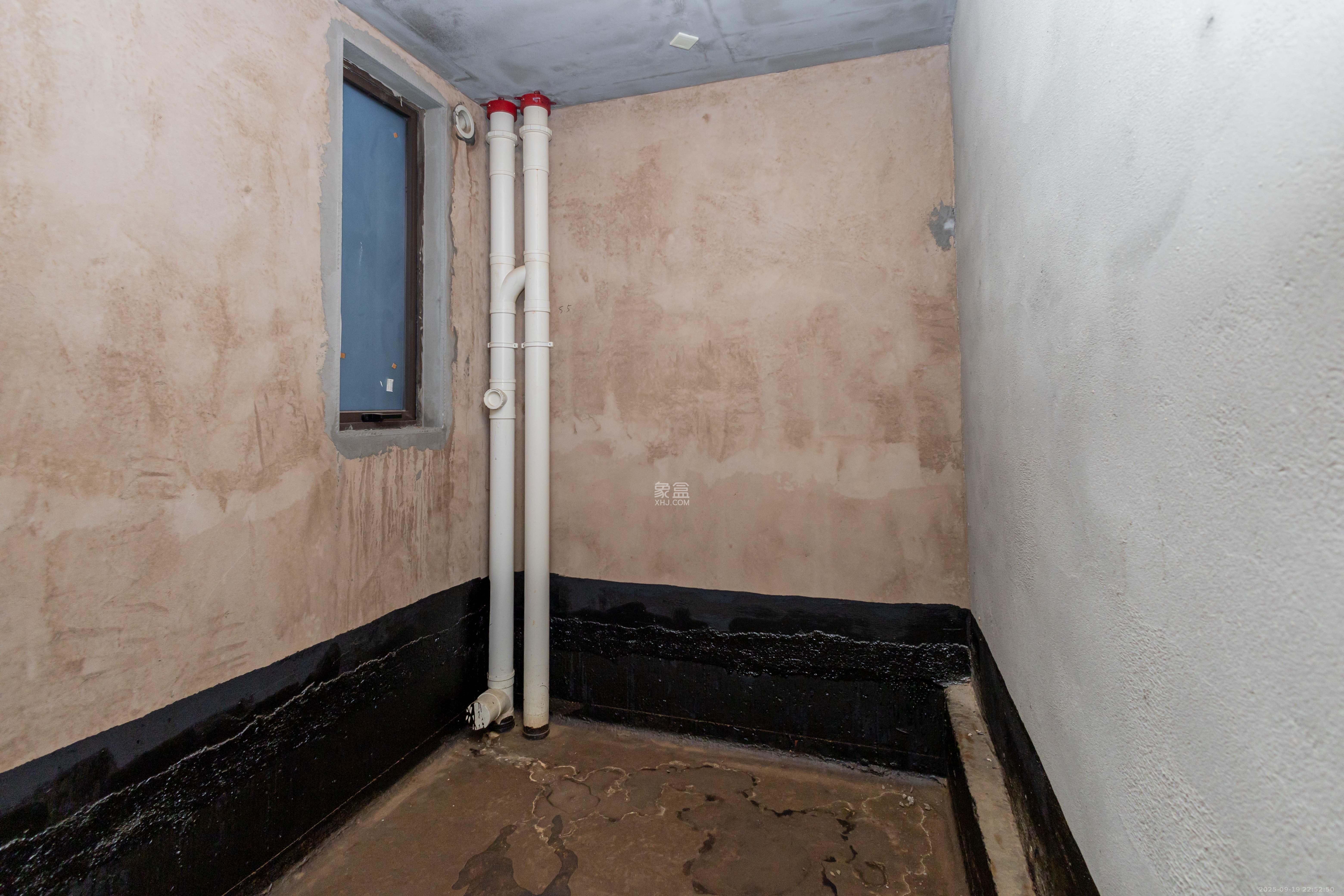 湘域芯城一期  3室2厅2卫    111.0万 湘域芯城一期  3室2厅2卫    111.0万卫生间