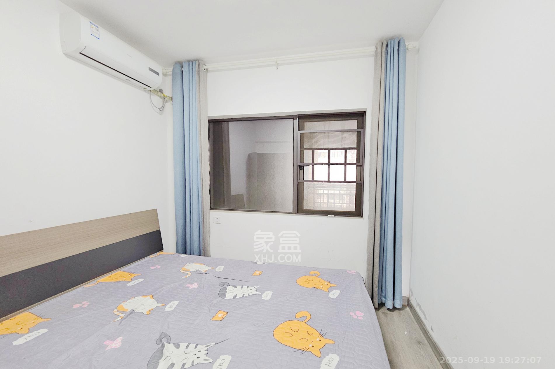 阳光城尚东湾凌云府  3室2厅2卫    115.8万卧室