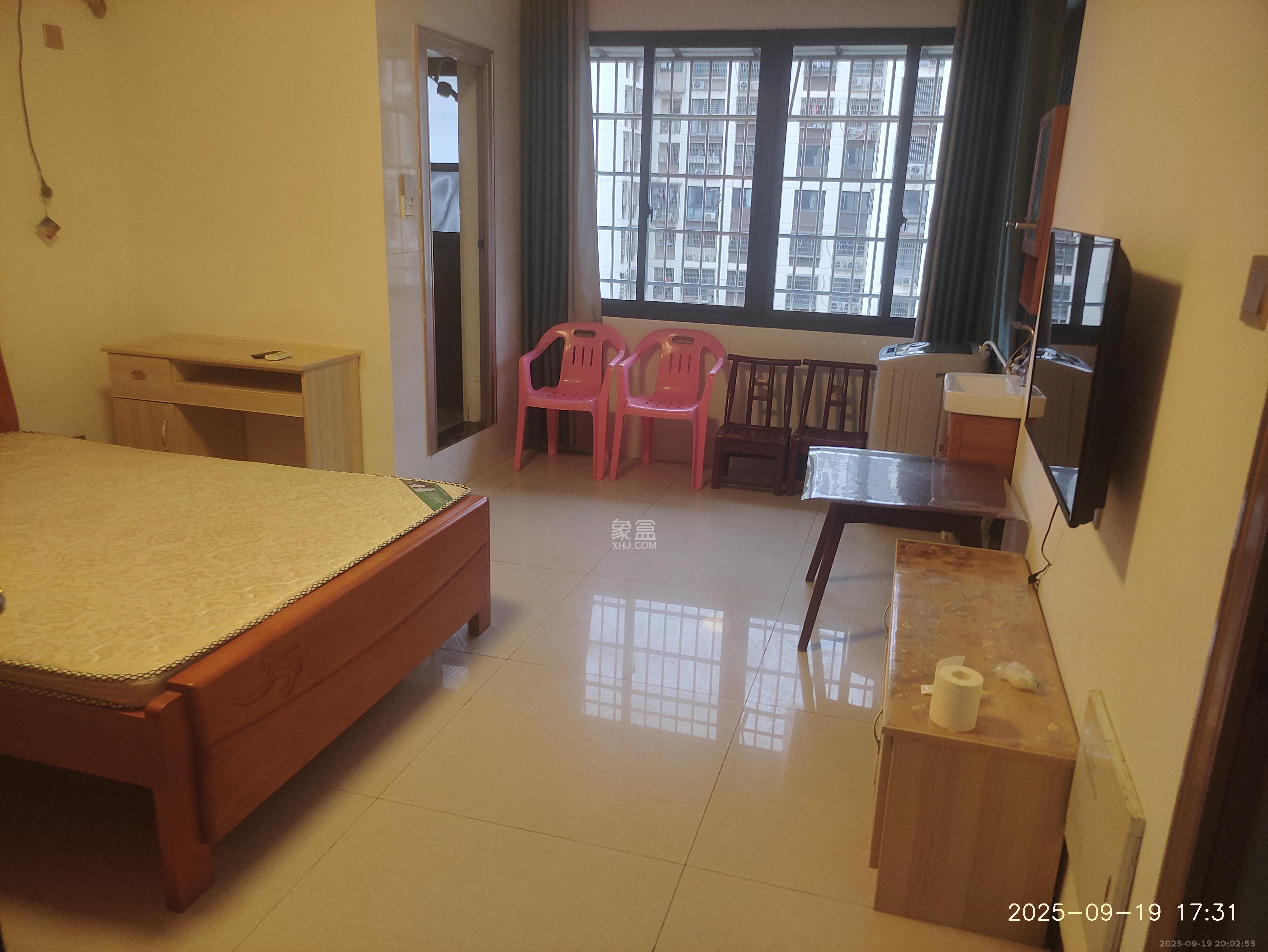 桥头家苑一期  1室0厅0卫    1000.0元/月室内图