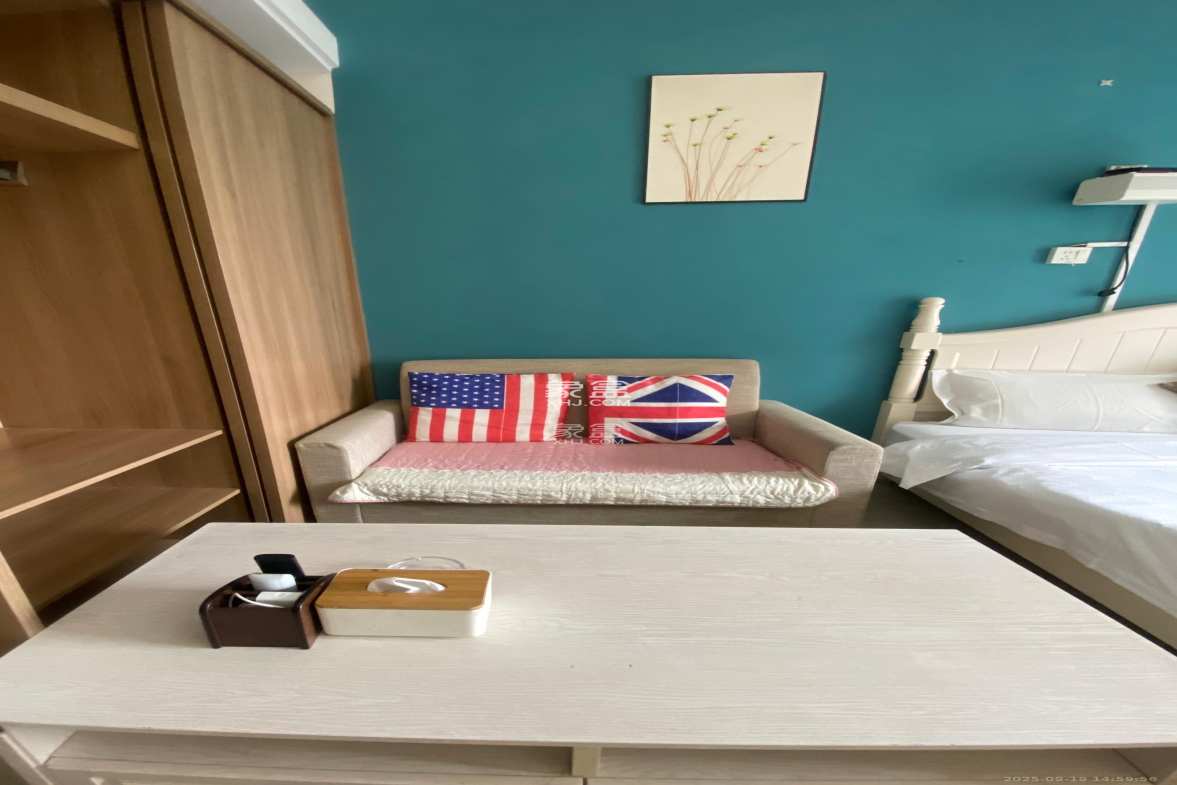 恒大国际广场  1室1厅1卫    1300.0元/月 恒大国际广场  1室1厅1卫    1300.0元/月室内图