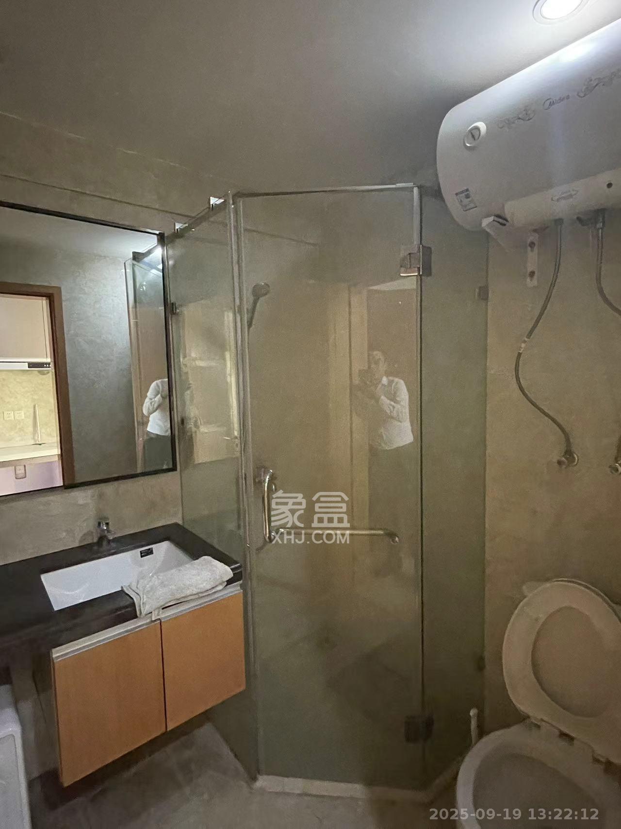 德思勤城市广场(宝格丽公寓) 1室1厅1卫 2000.0元/月 德思勤城市广场(宝格丽公寓) 1室1厅1卫 2000.0元/月室内图