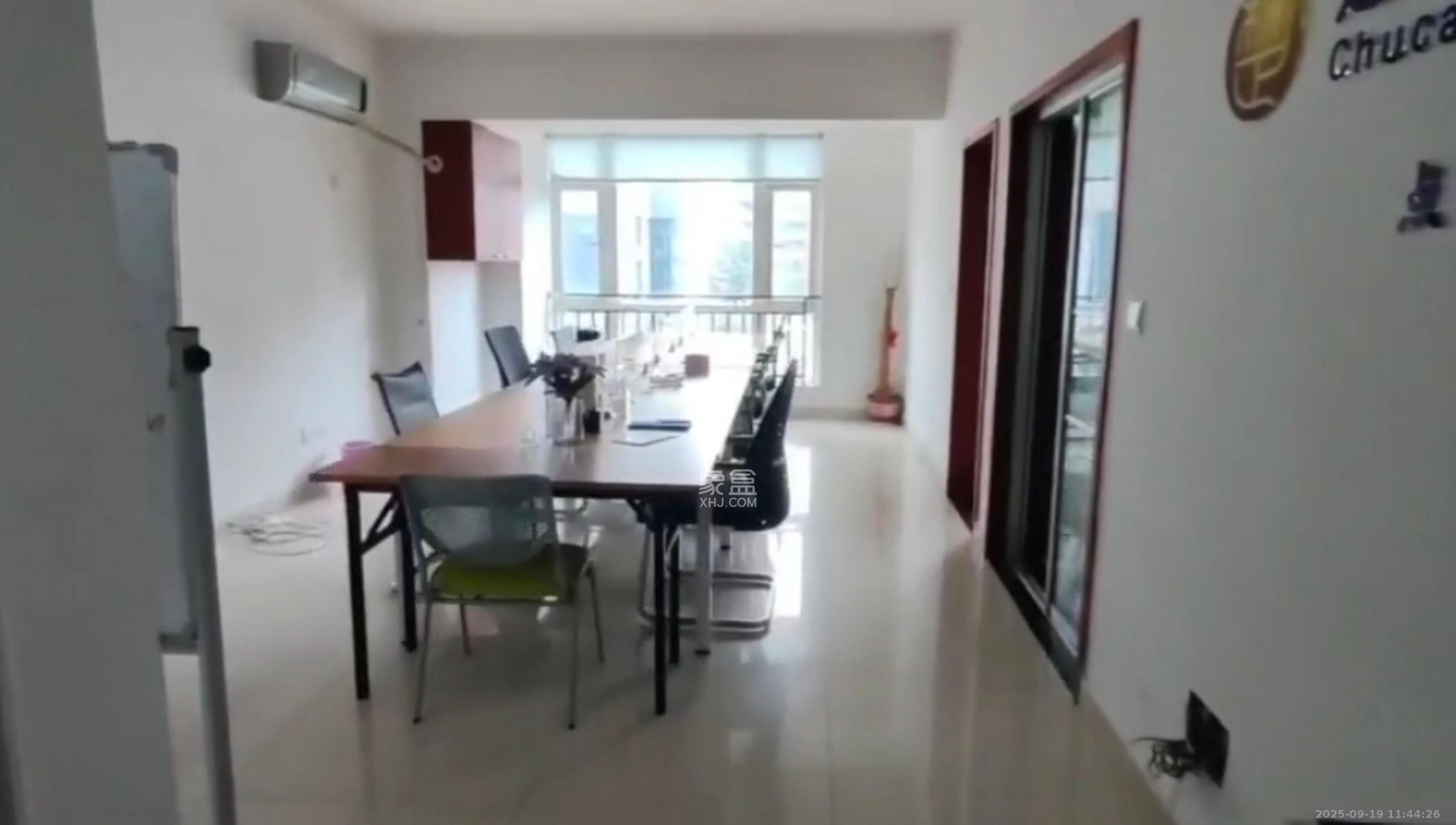 长城华都  1室1厅1卫    3000.0元/月室内图