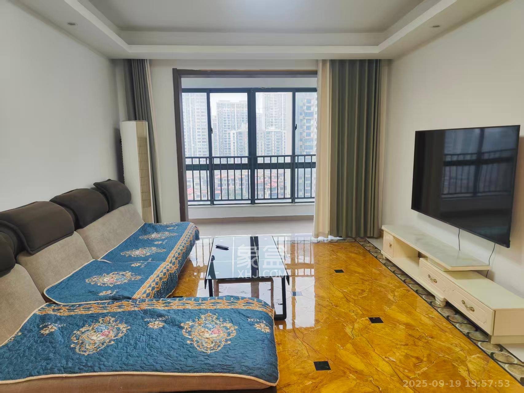 碧桂园南城首府(东宸林海) 4室2厅1卫 2000.0元/月 碧桂园南城首府(东宸林海) 4室2厅1卫 2000.0元/月室内图