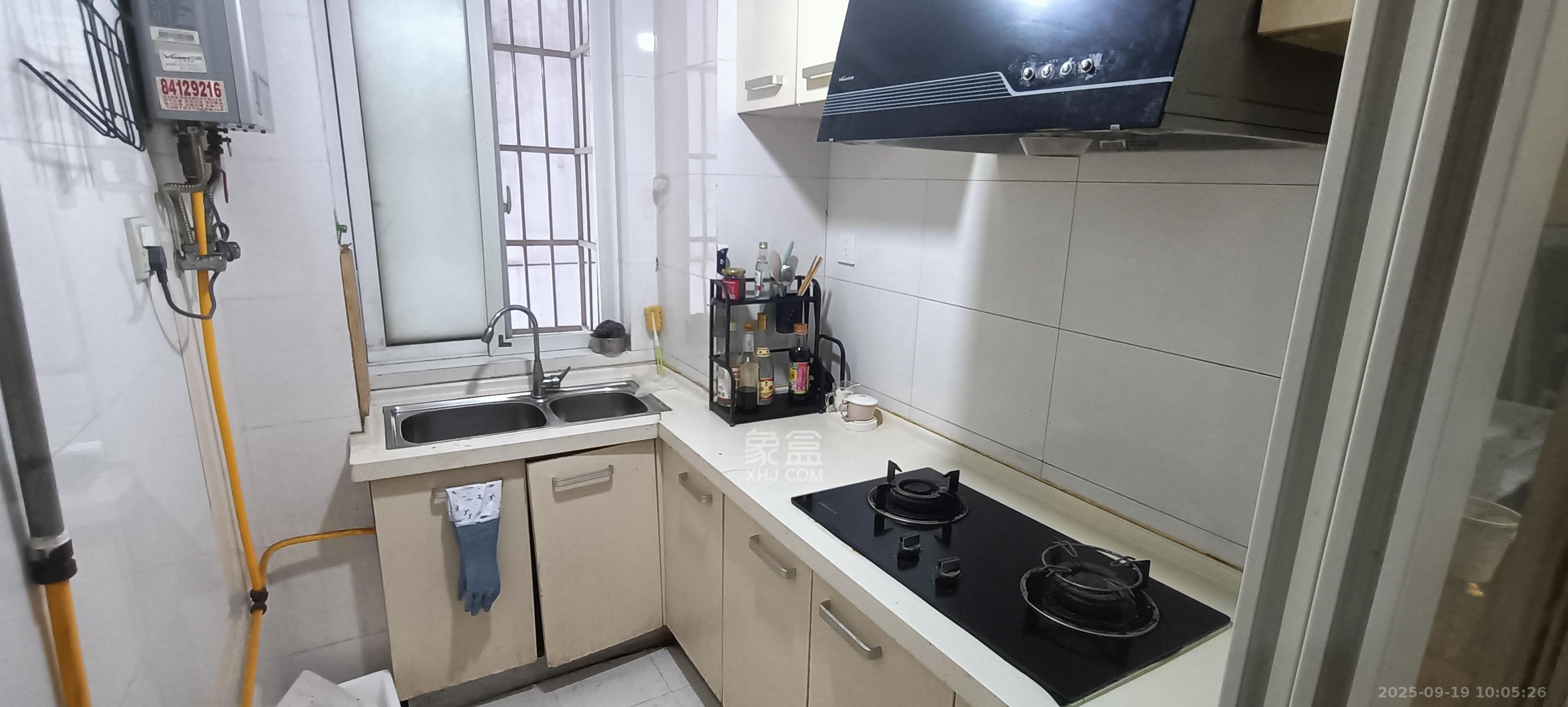 华韵07  2室1厅1卫    1800.0元/月 华韵07  2室1厅1卫    1800.0元/月室内图