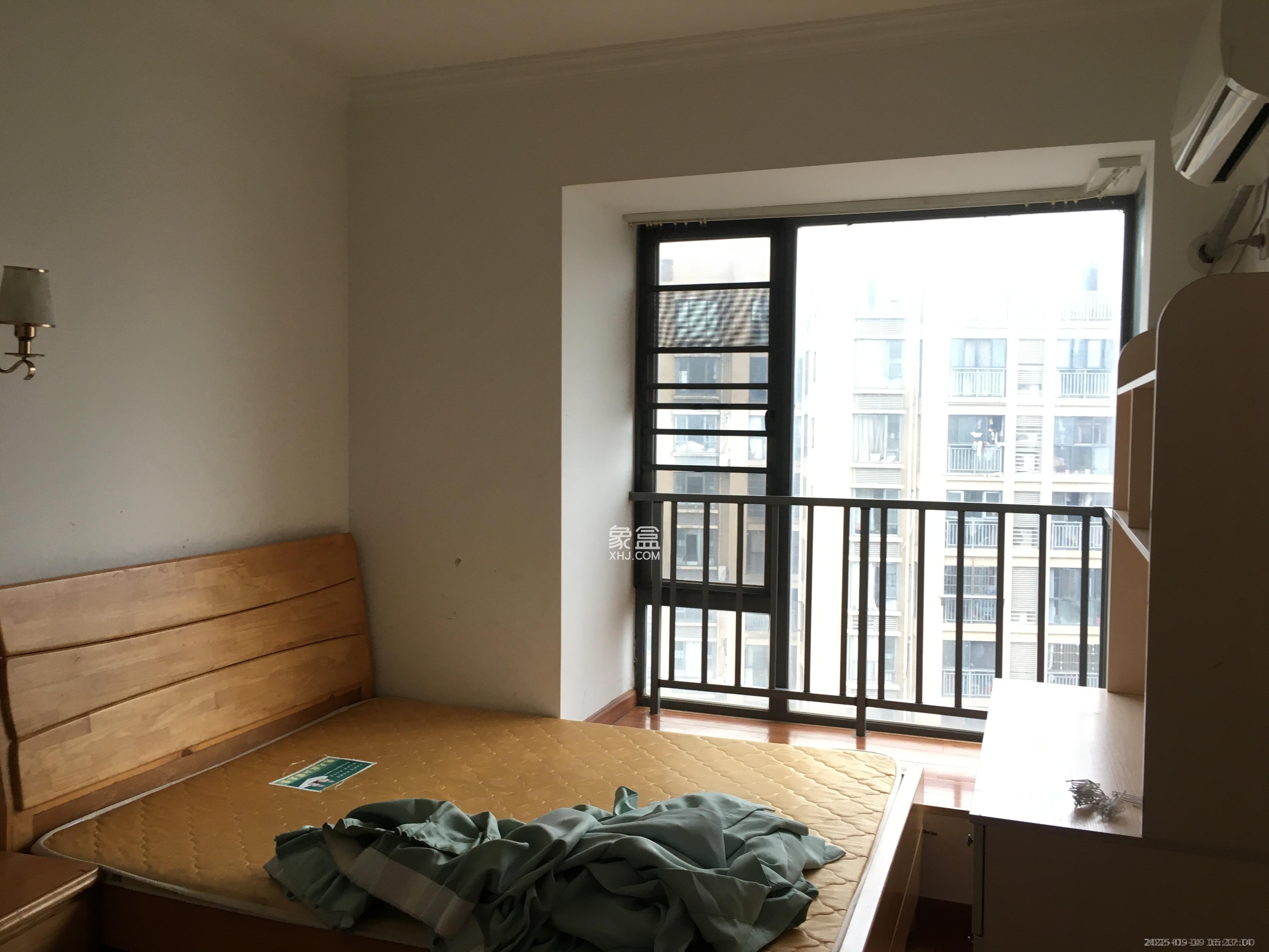 鑫远御文台一期 3室2厅1卫 2500.0元/月 鑫远御文台一期 3室2厅1卫 2500.0元/月室内图